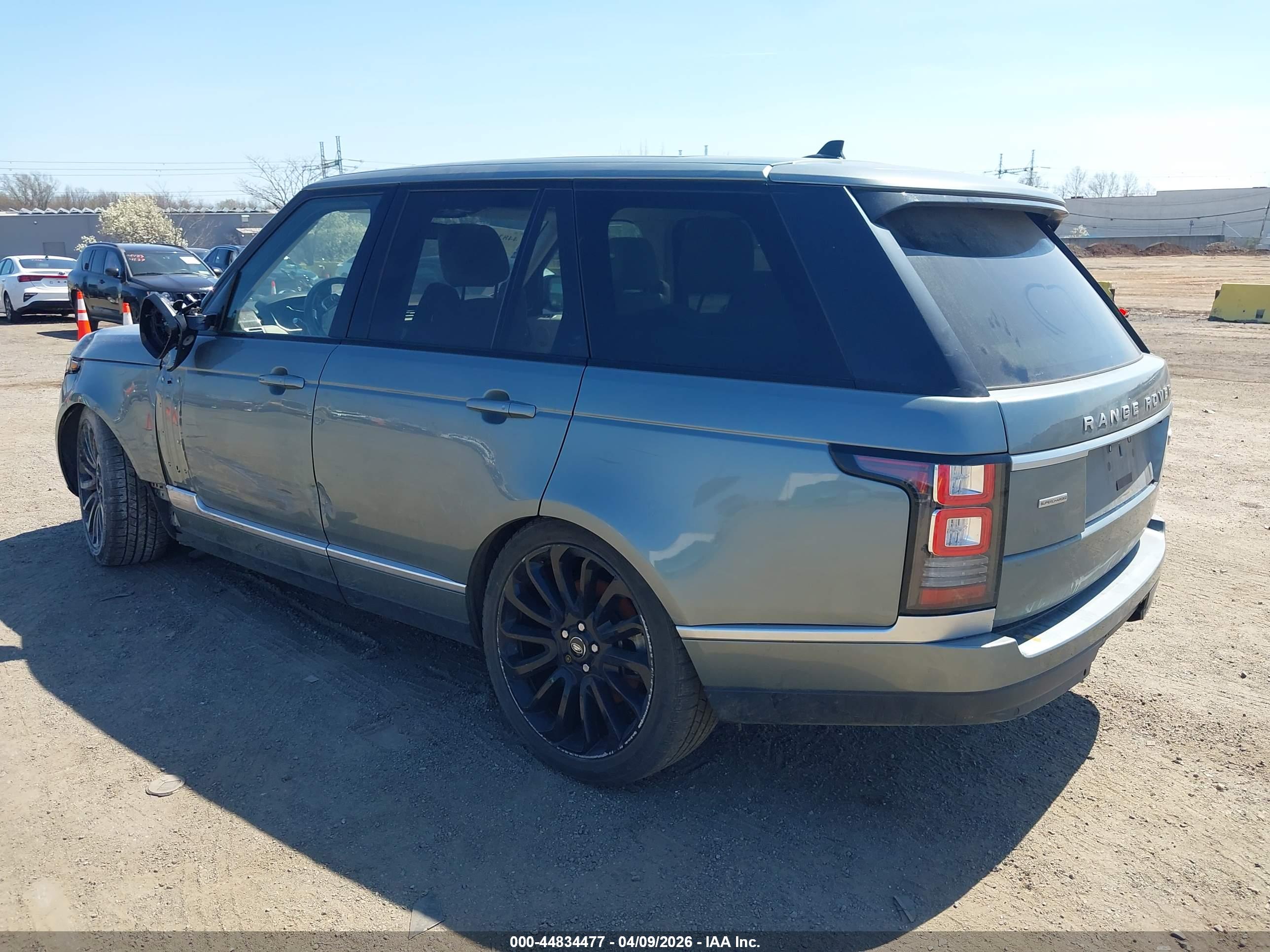LAND ROVER image 3