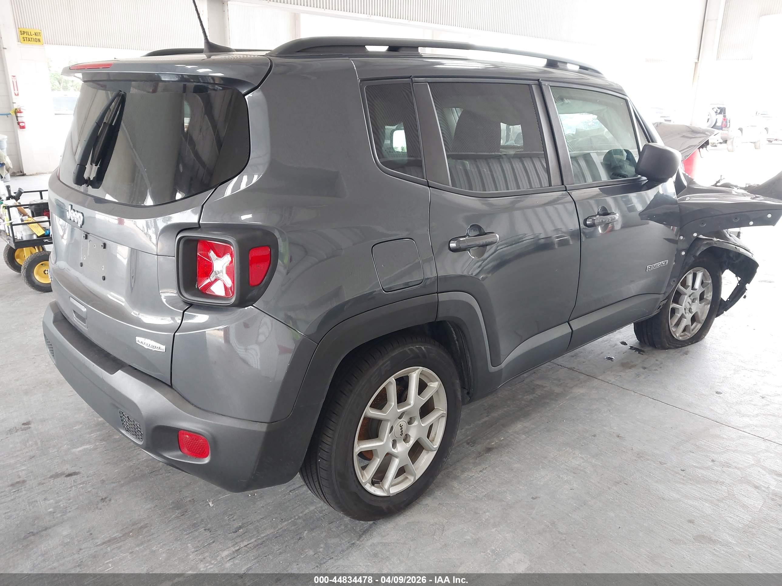 JEEP RENEGADE image 4