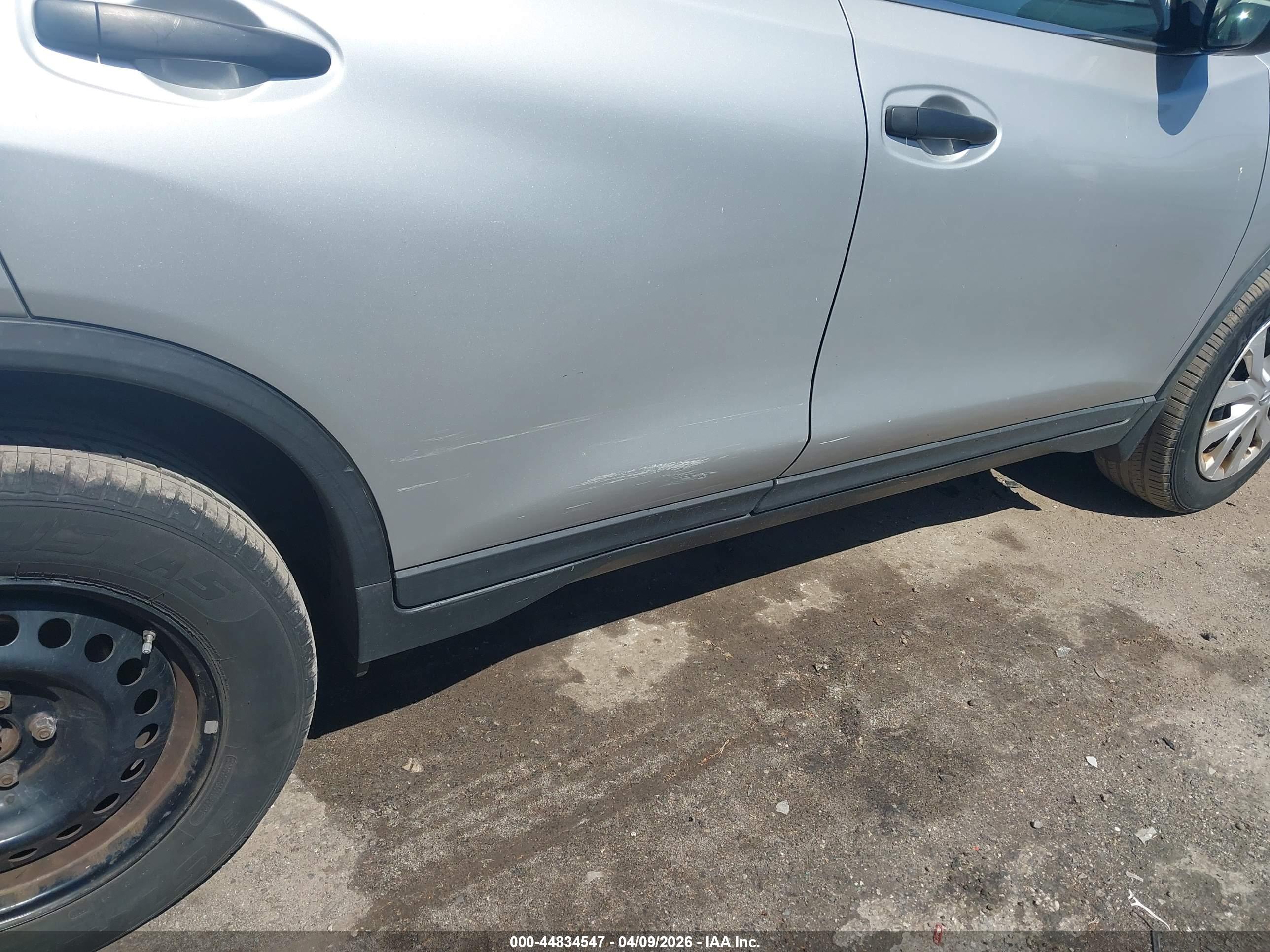 NISSAN ROGUE image 6