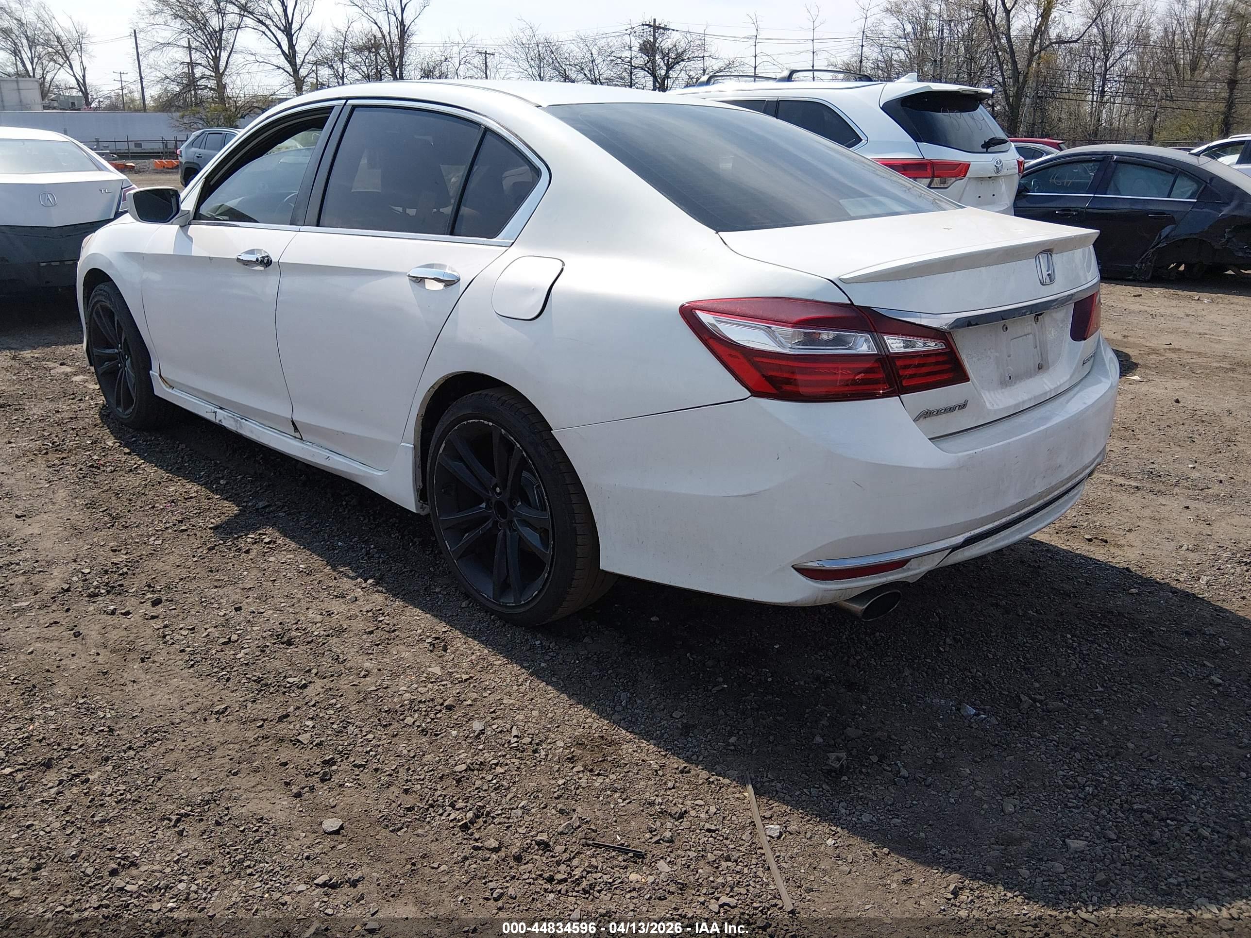 HONDA ACCORD image 3