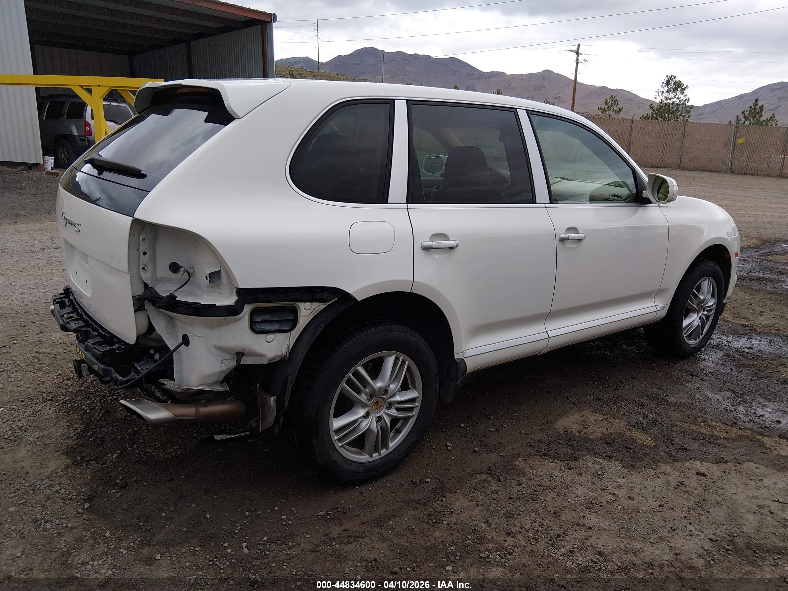 PORSCHE CAYENNE image 4