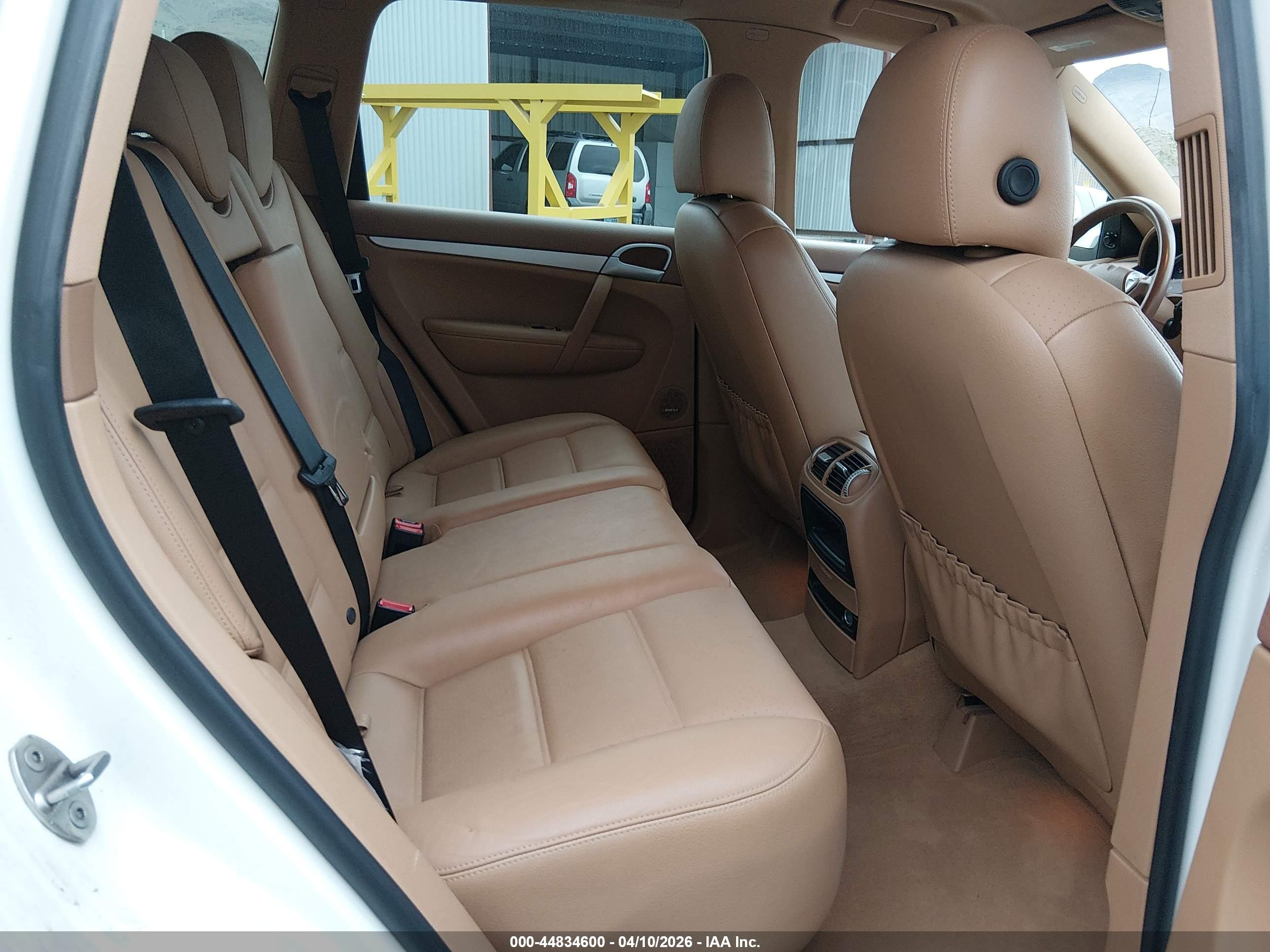 PORSCHE CAYENNE image 8