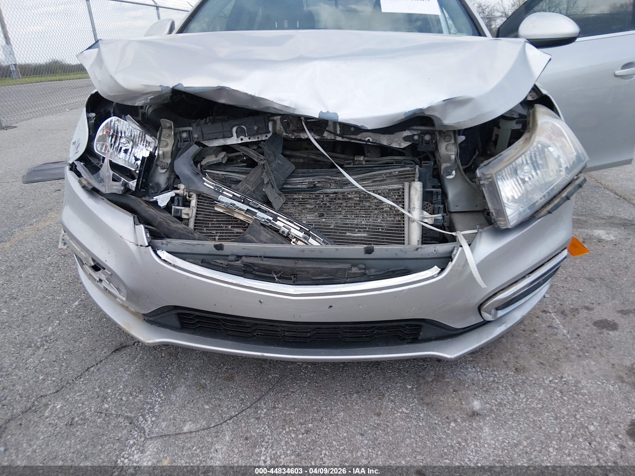CHEVROLET CRUZE image 6