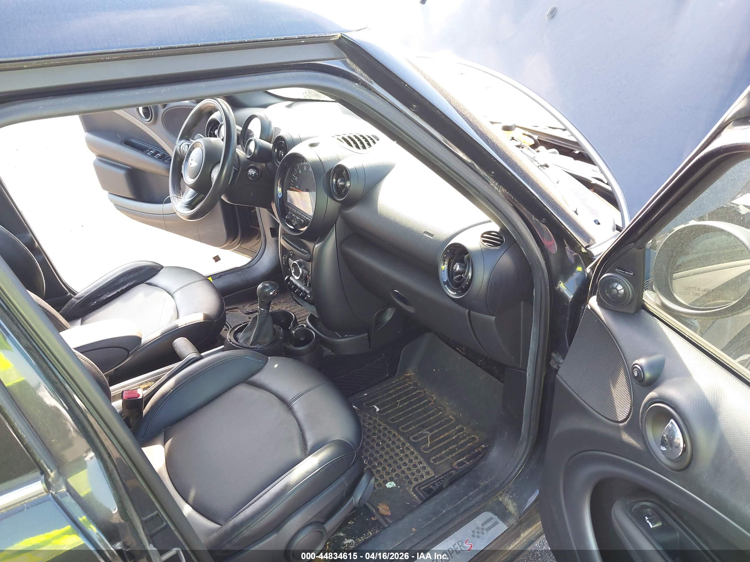 MINI COUNTRYMAN image 5