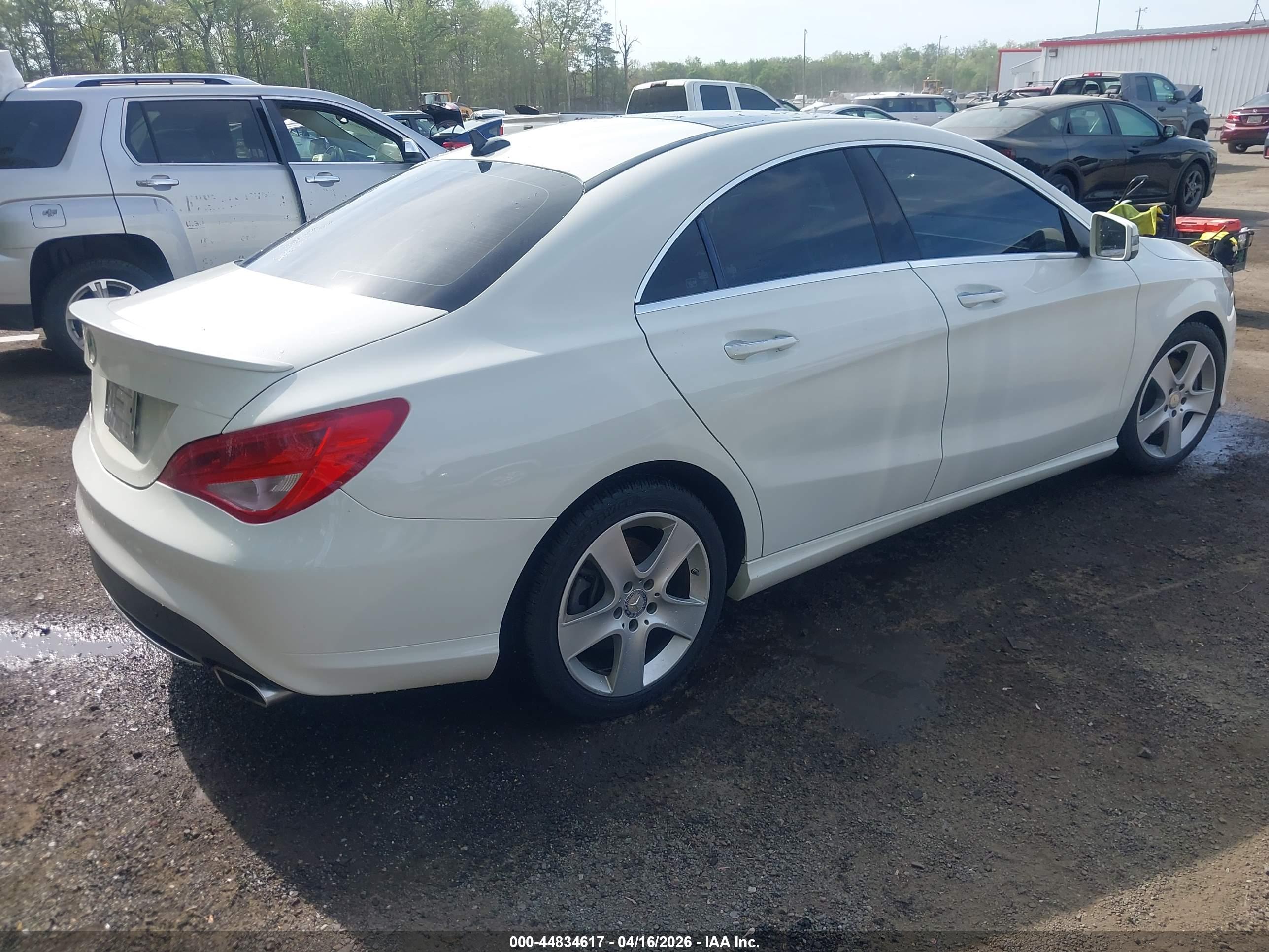 MERCEDES-BENZ CLA image 4