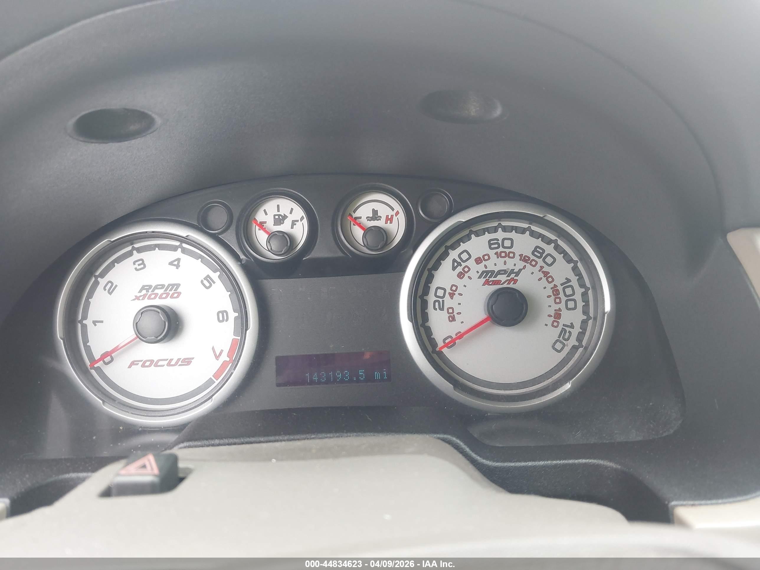 FORD FOCUS image 7