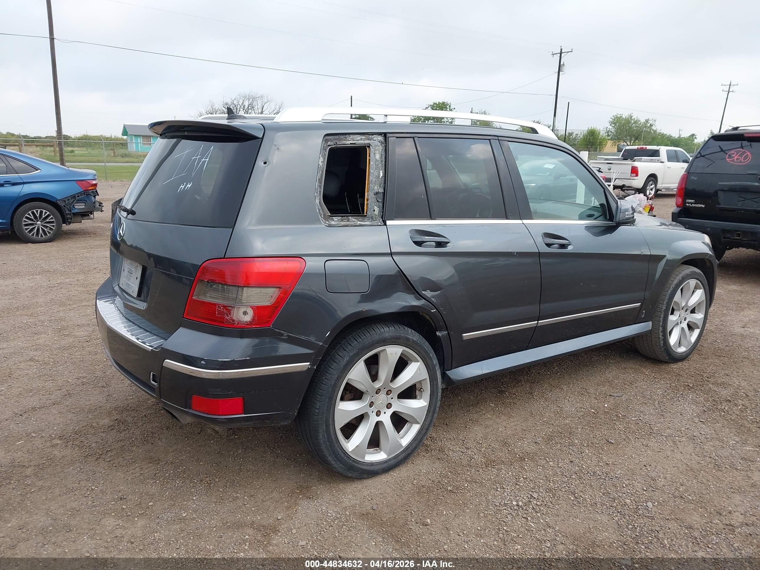 MERCEDES-BENZ GLK image 6