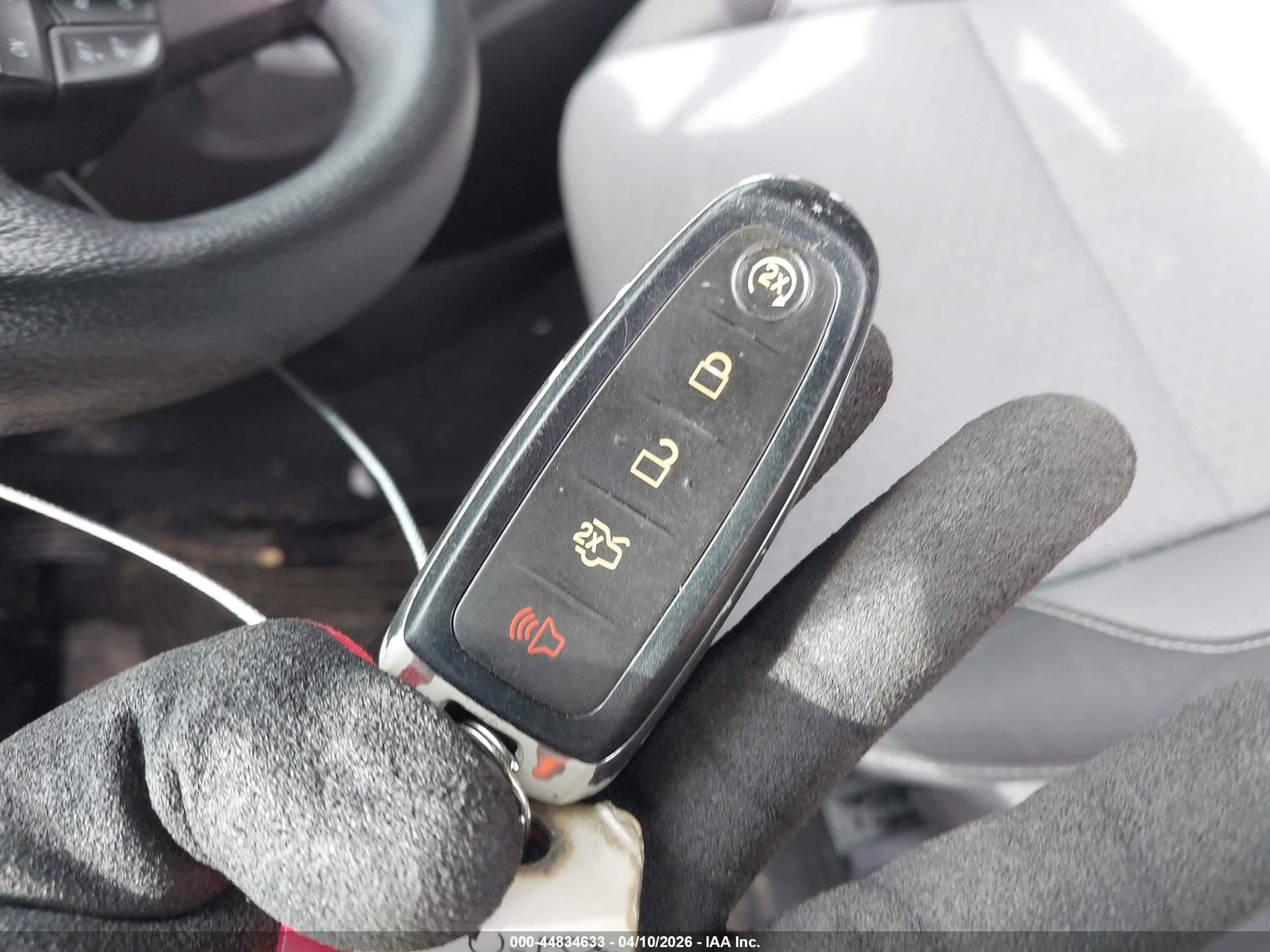 FORD ESCAPE image 11