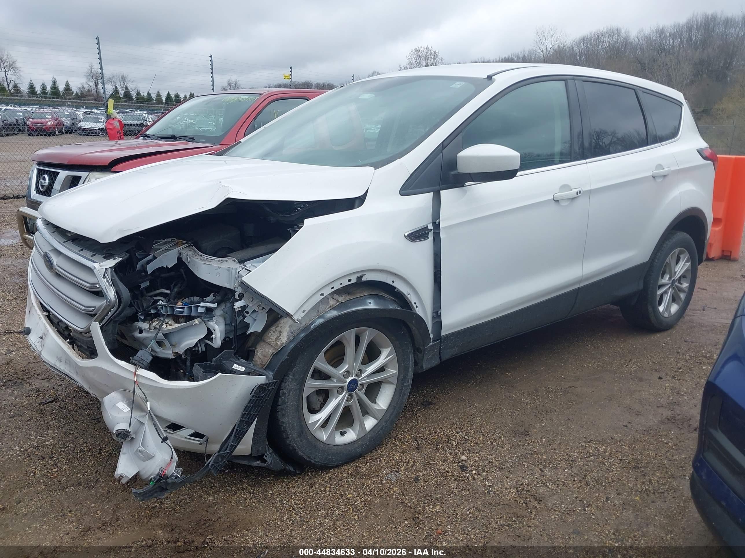 FORD ESCAPE image 2