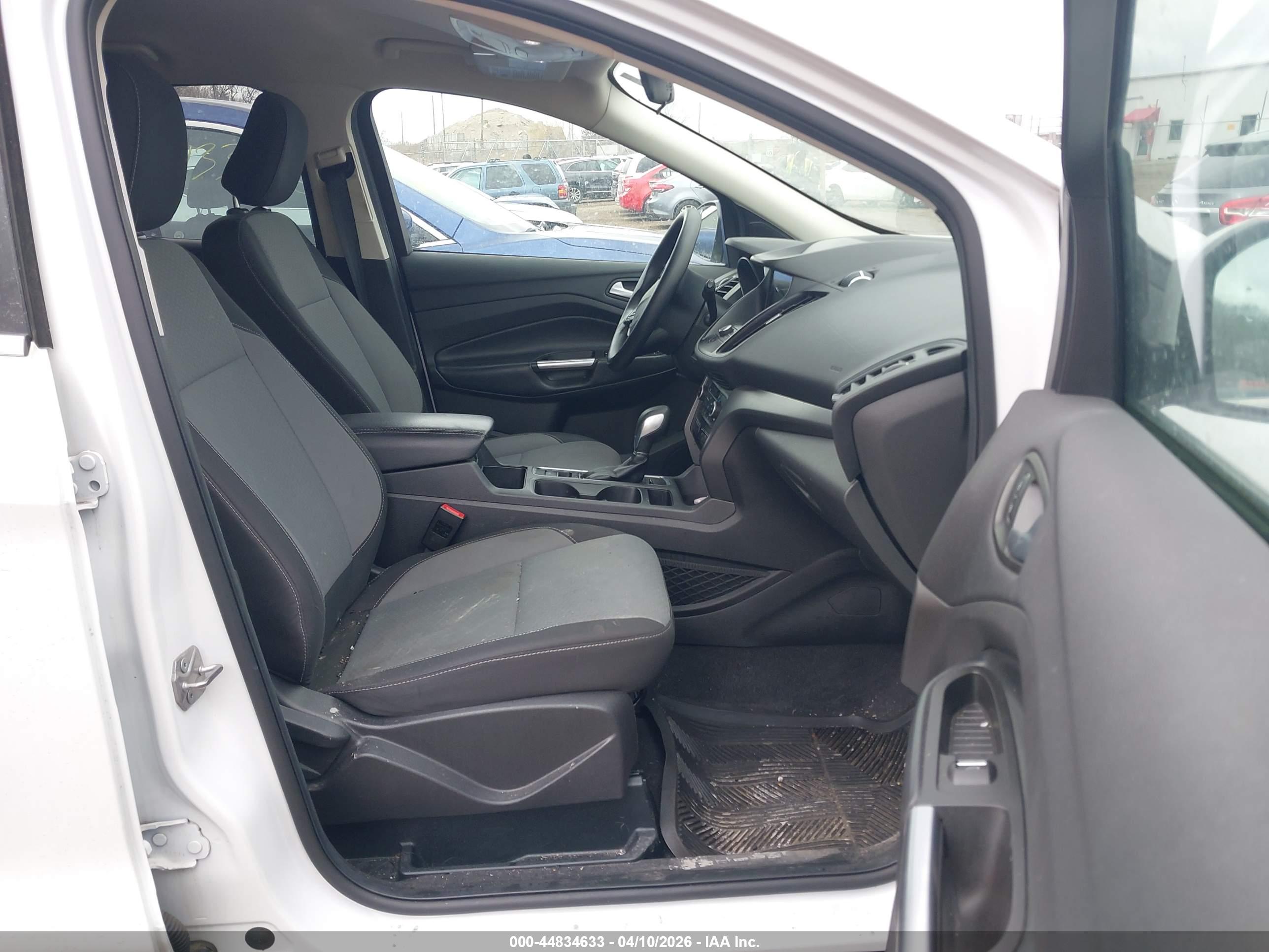 FORD ESCAPE image 5