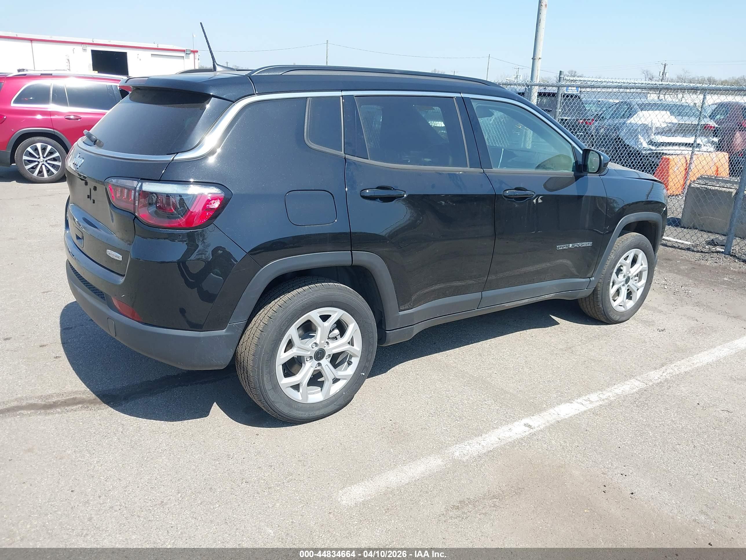 JEEP COMPASS image 4