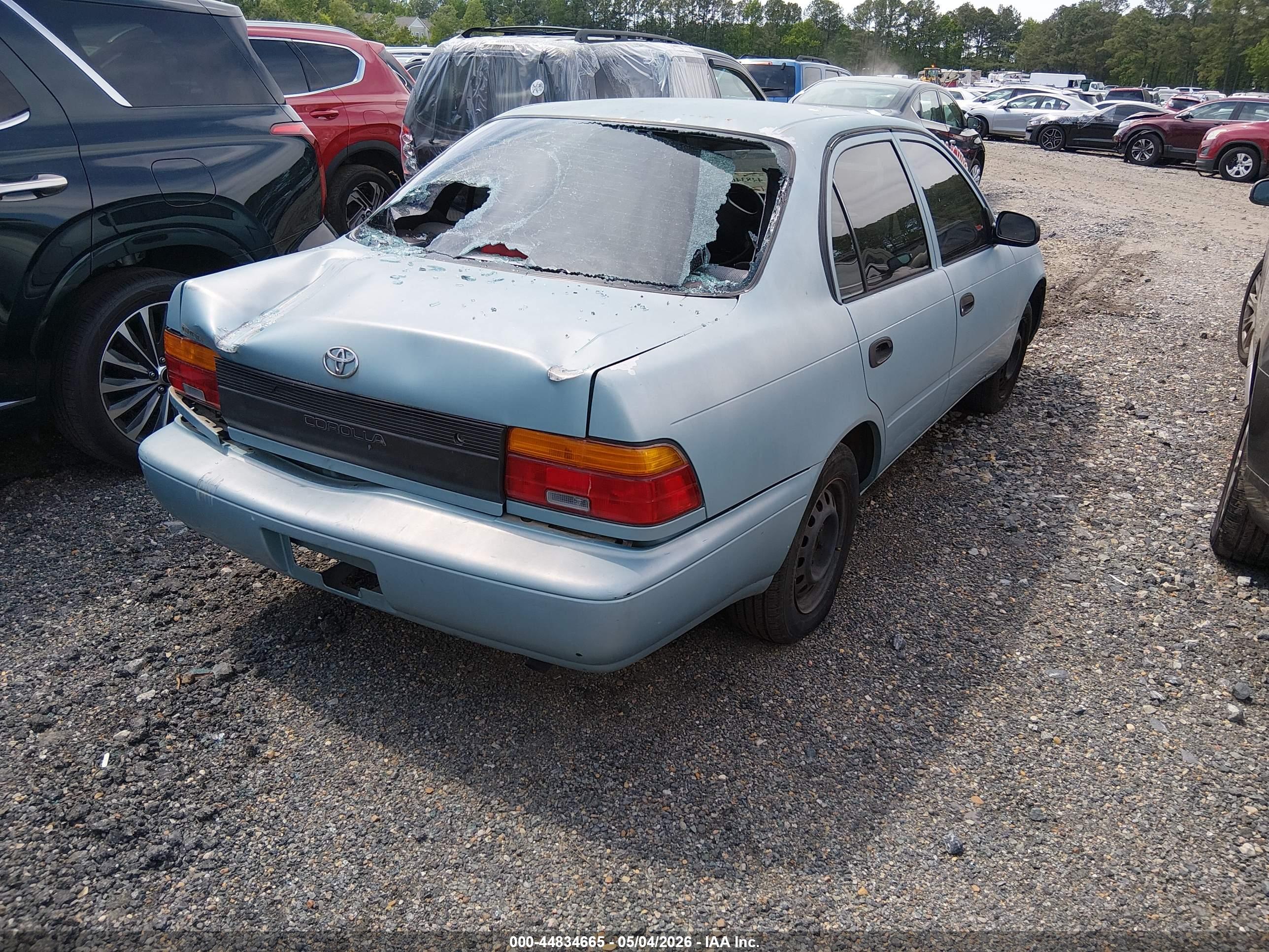 TOYOTA COROLLA image 4