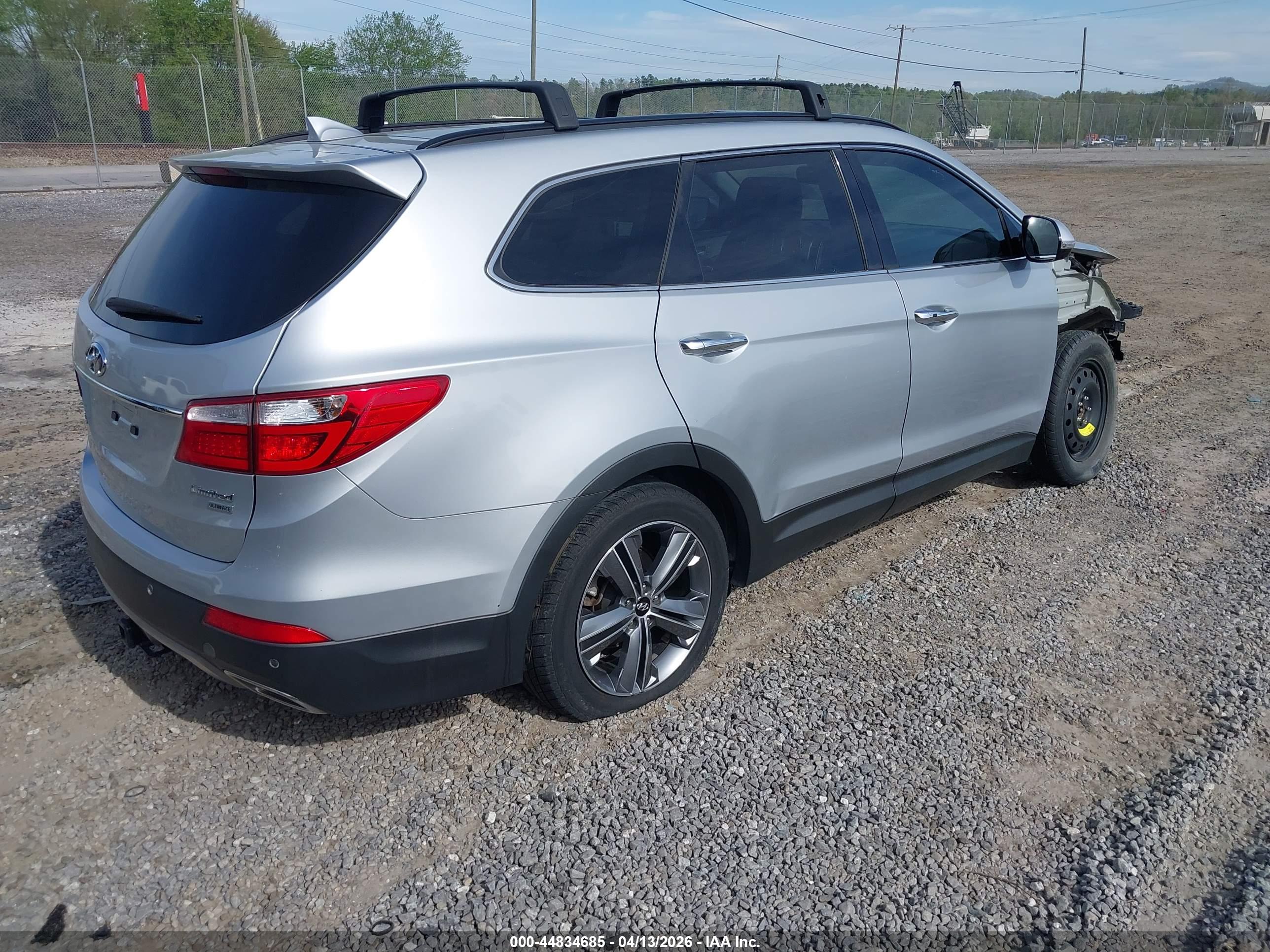 HYUNDAI SANTA image 4