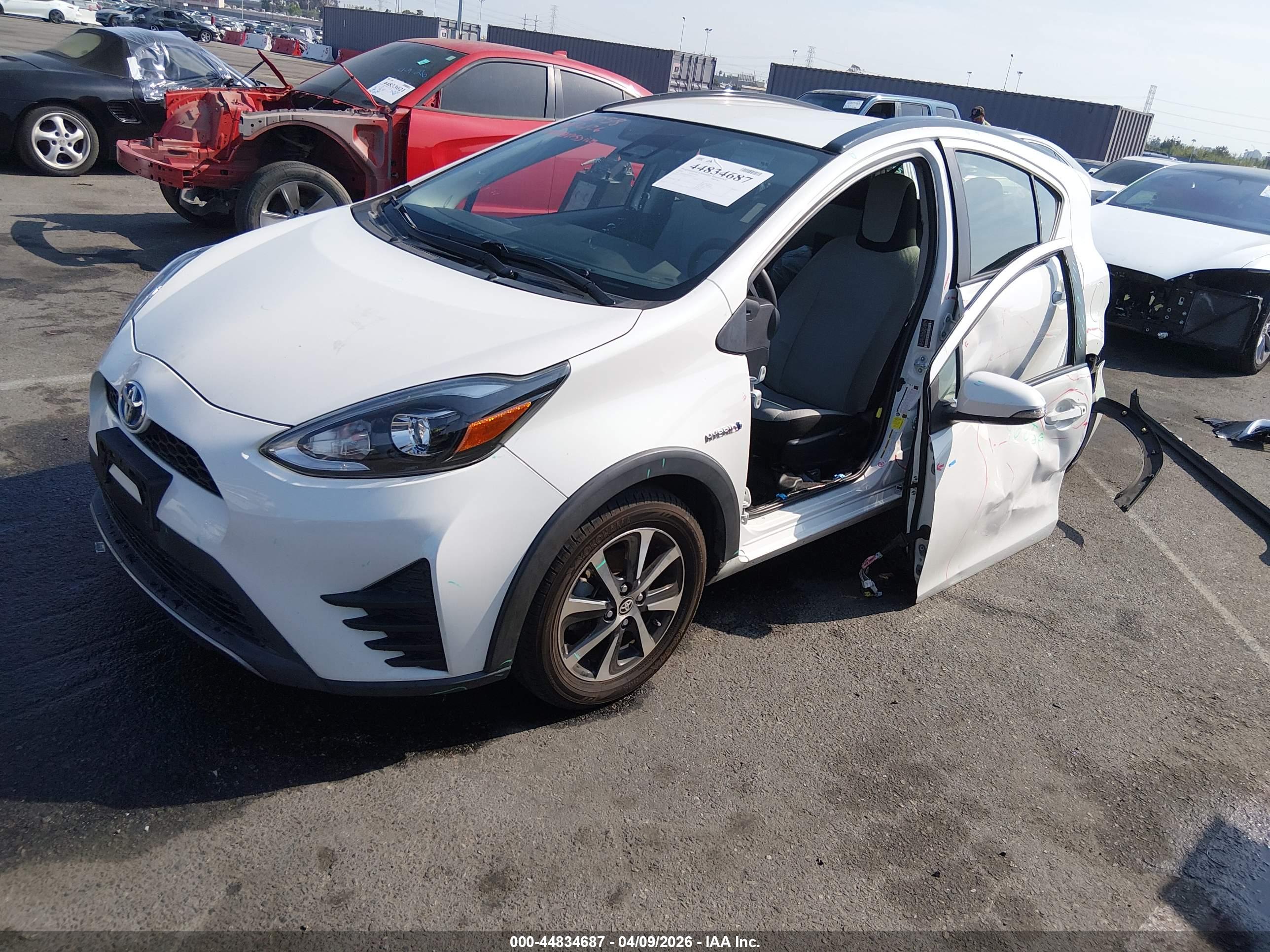 TOYOTA PRIUS image 2