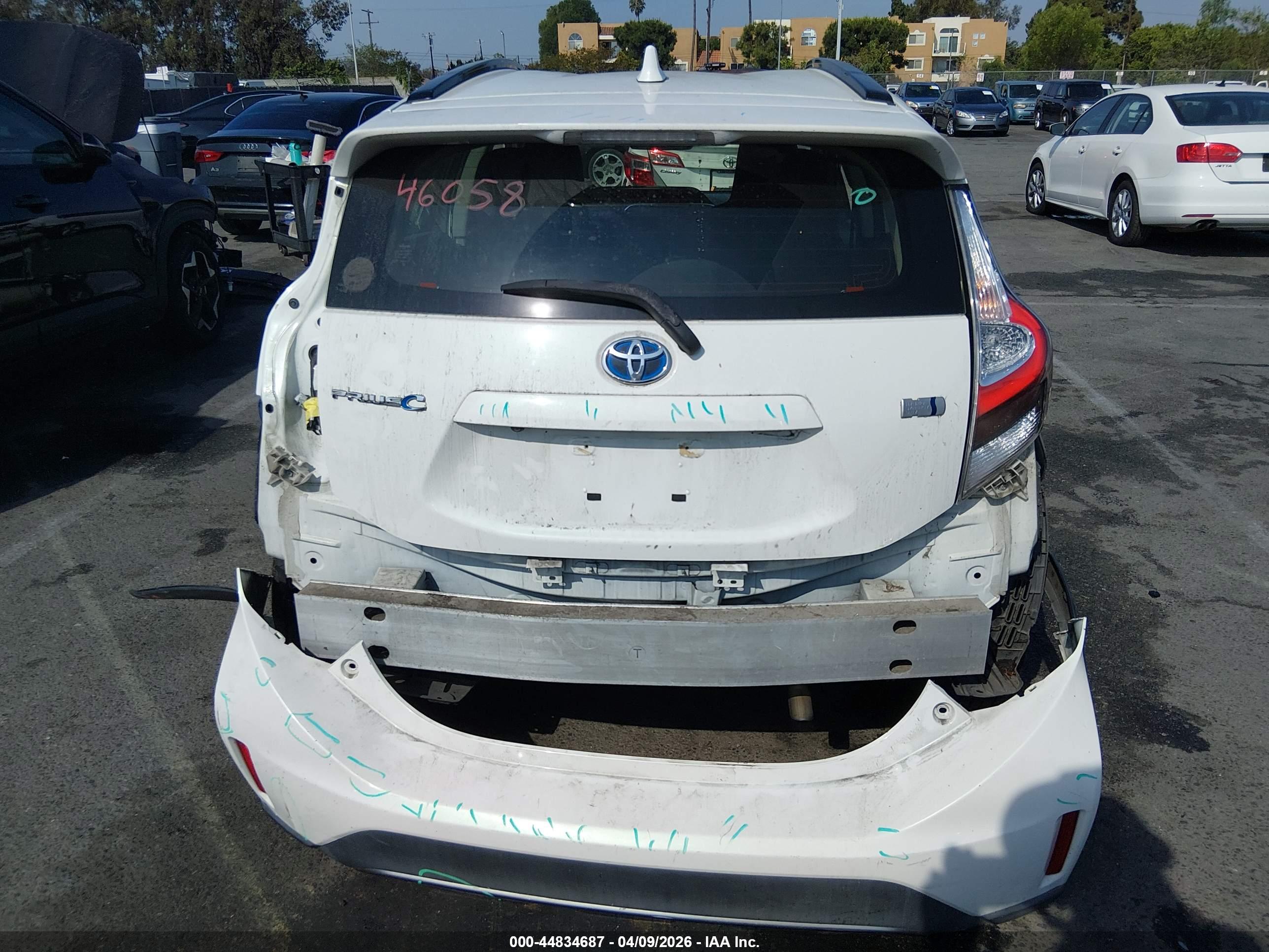 TOYOTA PRIUS image 6