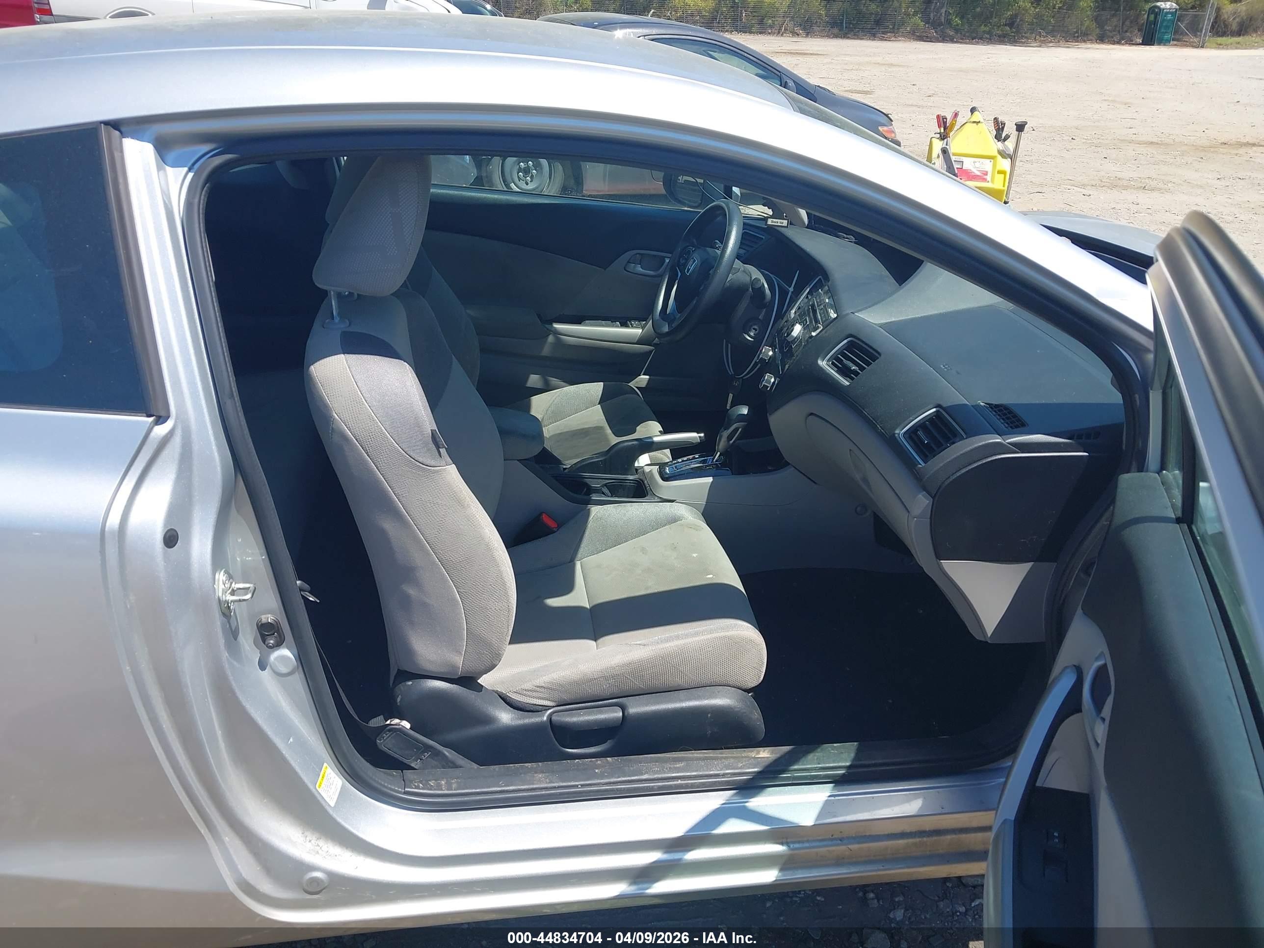 HONDA CIVIC image 5