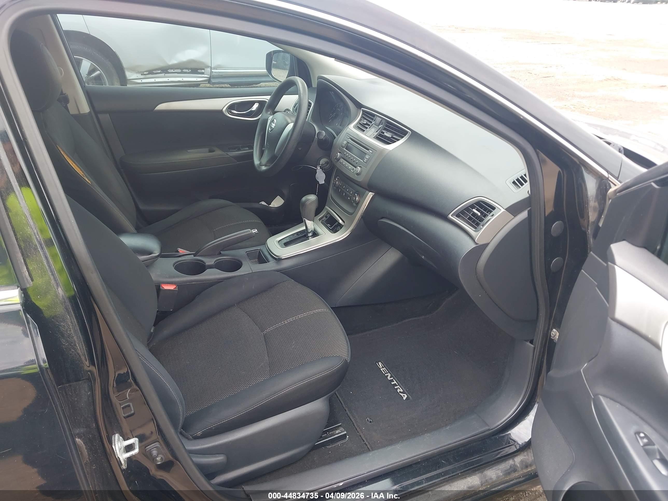 NISSAN SENTRA image 5