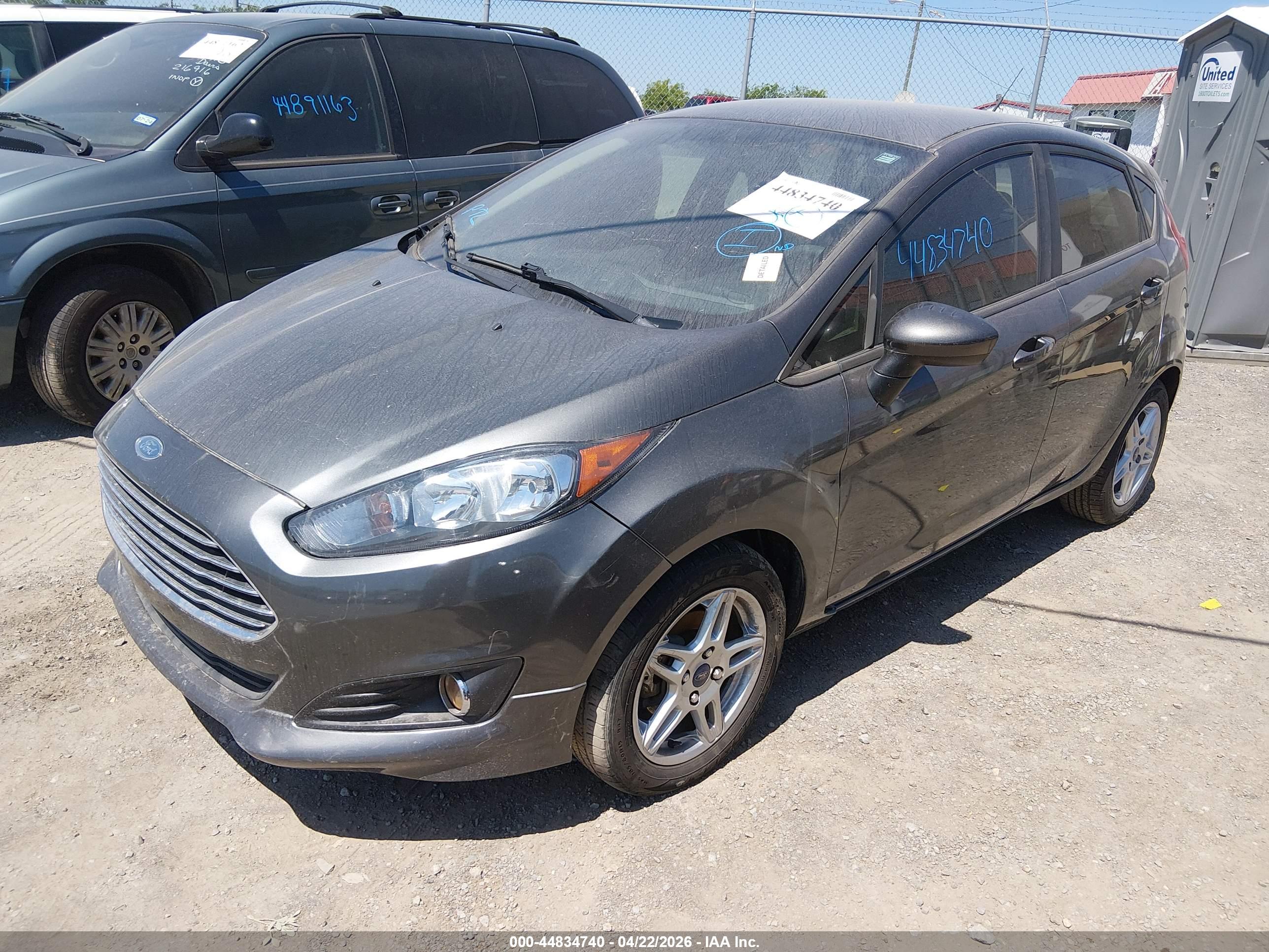 FORD FIESTA image 2