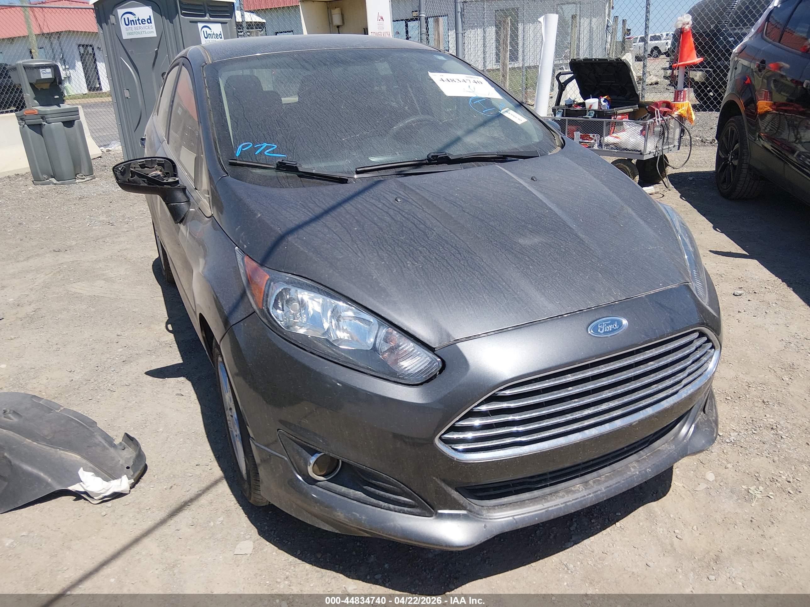 FORD FIESTA image 6