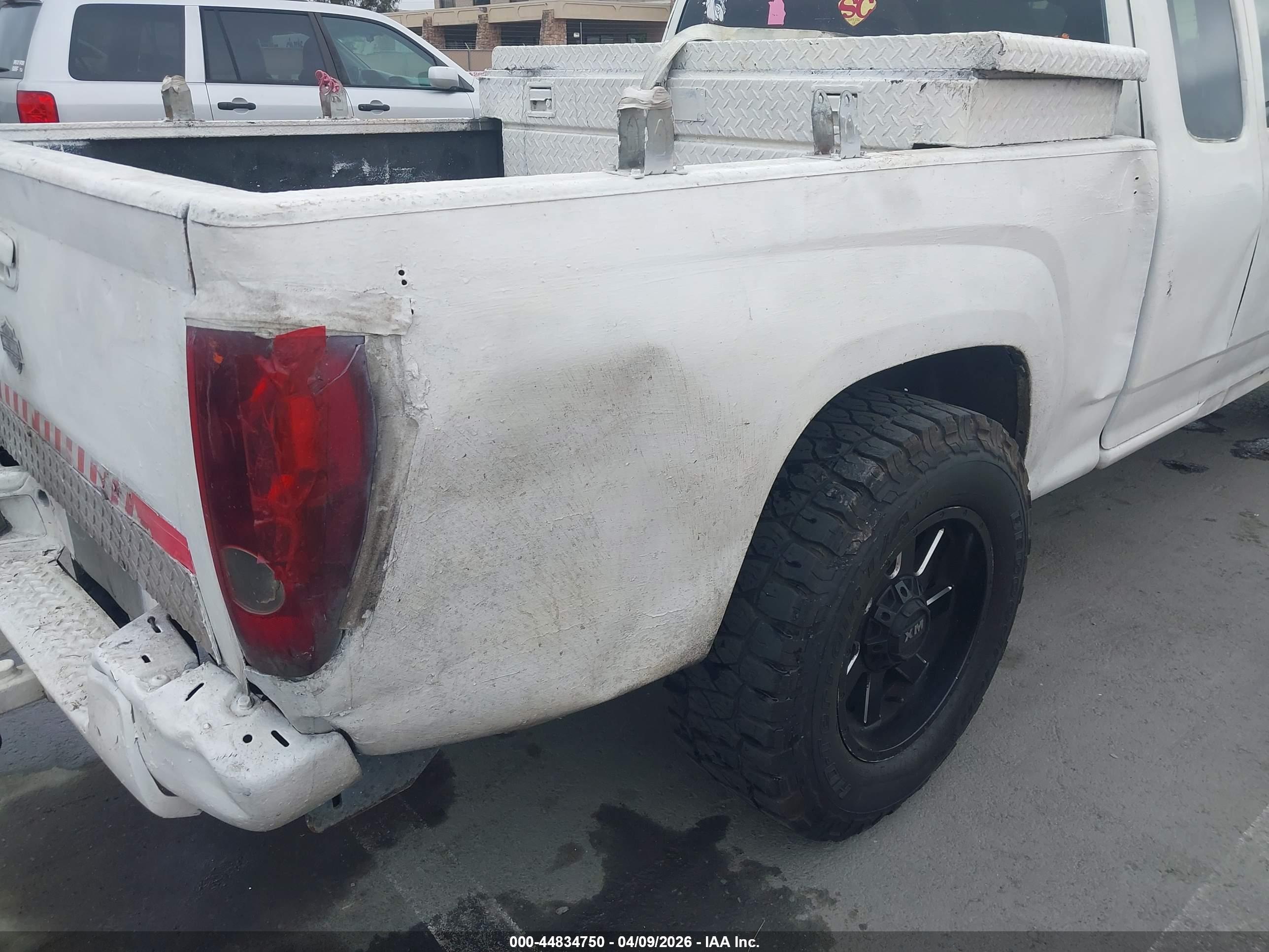 CHEVROLET COLORADO image 6