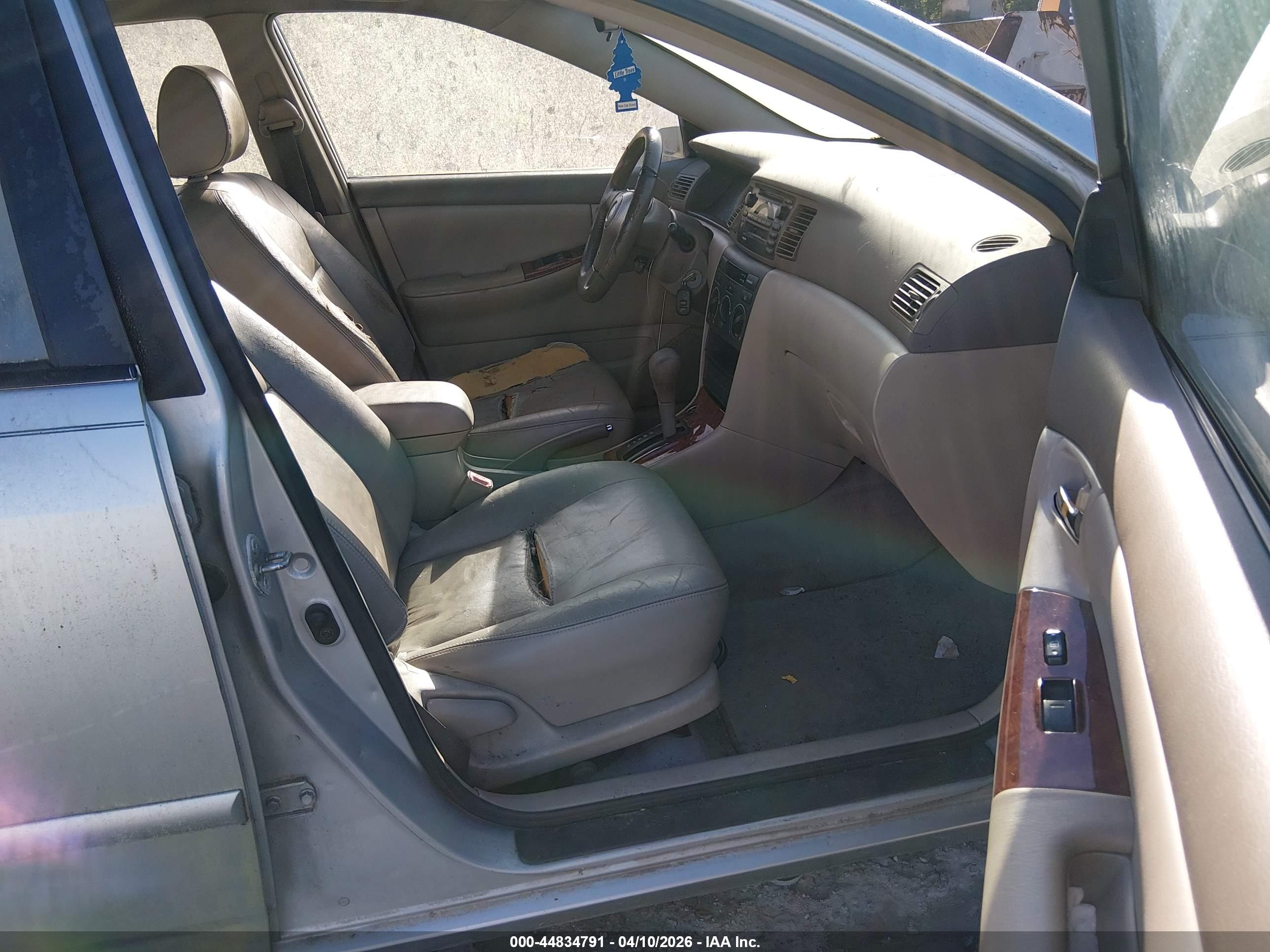 TOYOTA COROLLA image 5