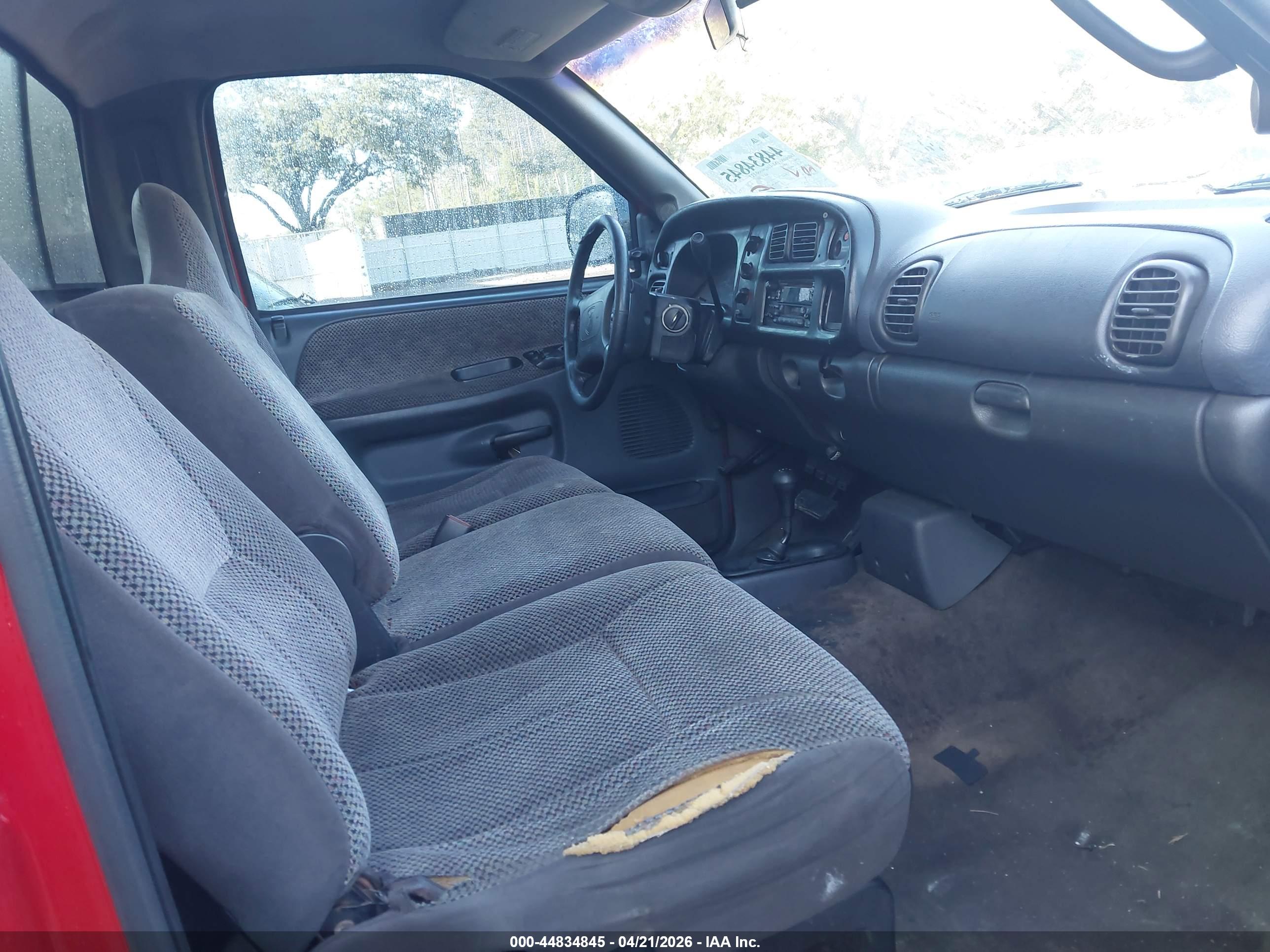 DODGE RAM image 5