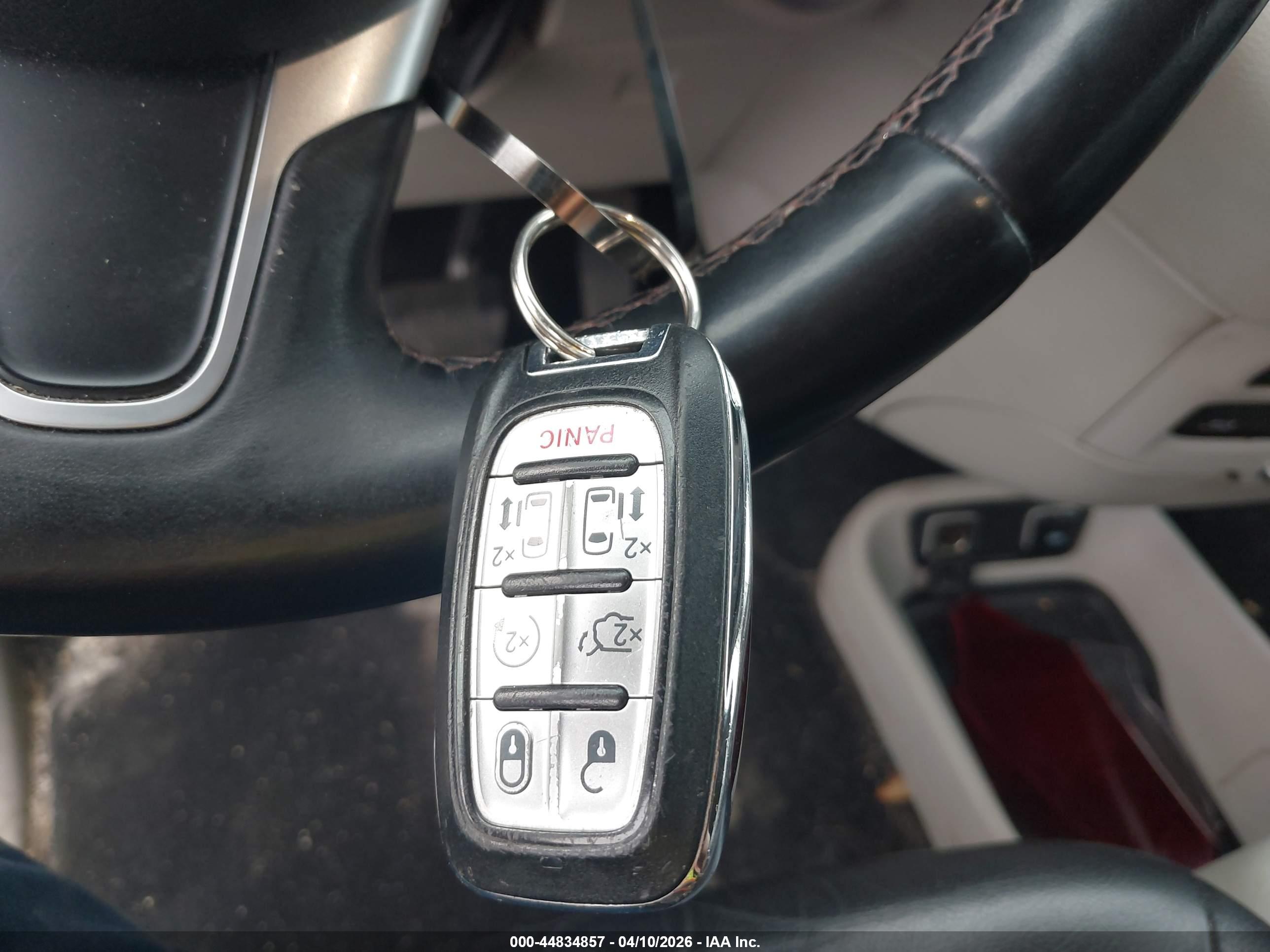CHRYSLER PACIFICA image 11