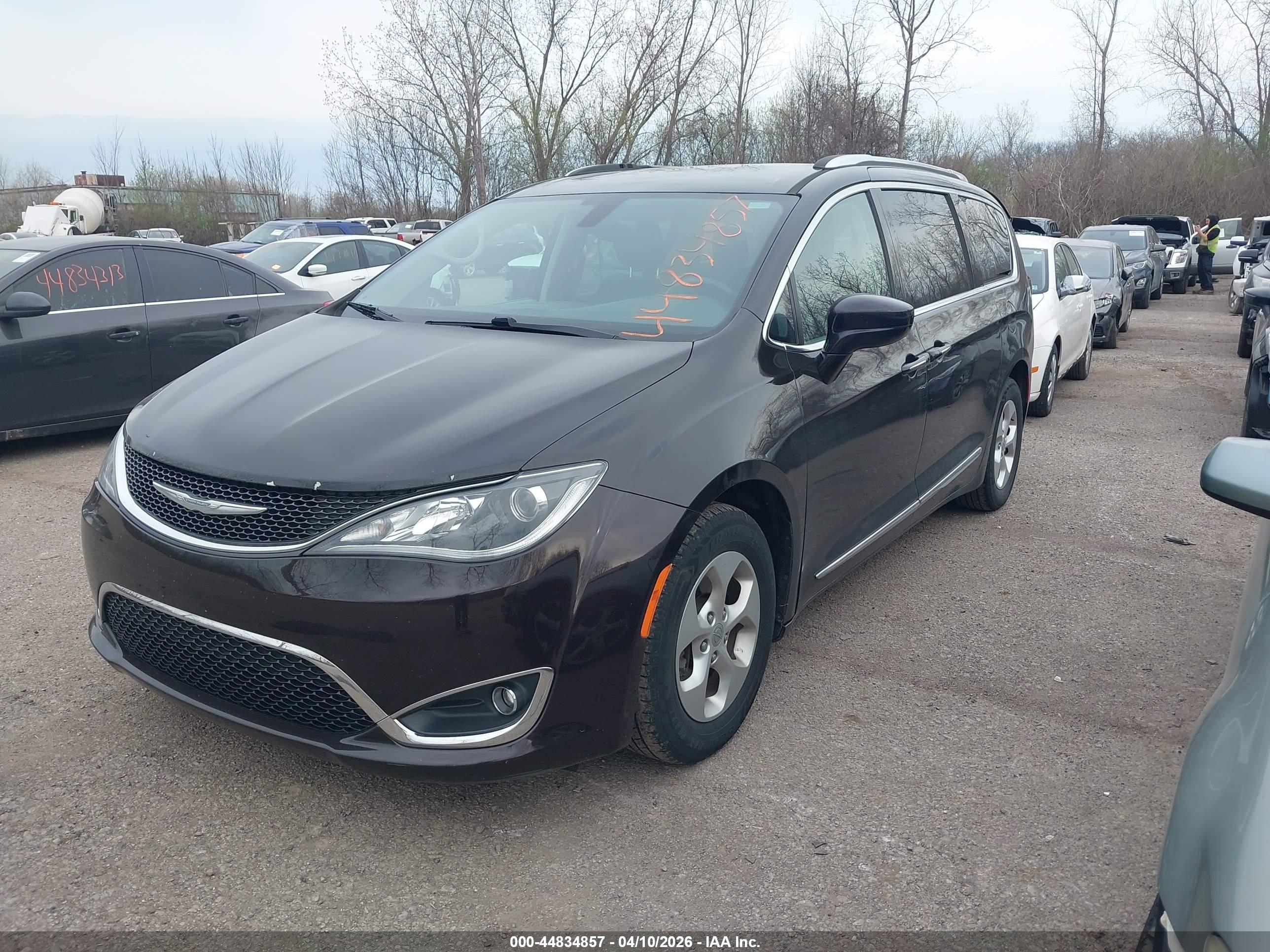 CHRYSLER PACIFICA image 2