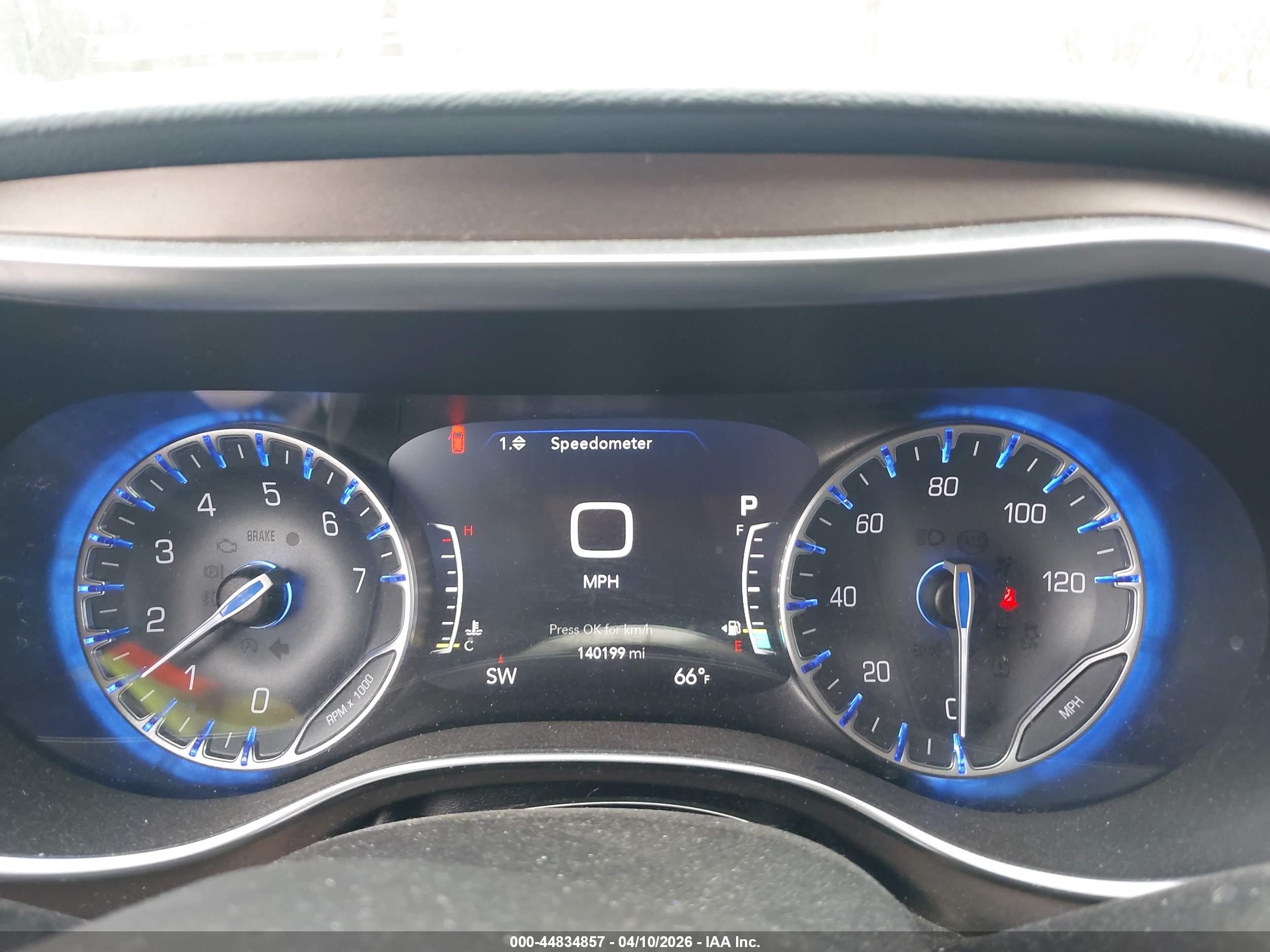 CHRYSLER PACIFICA image 7