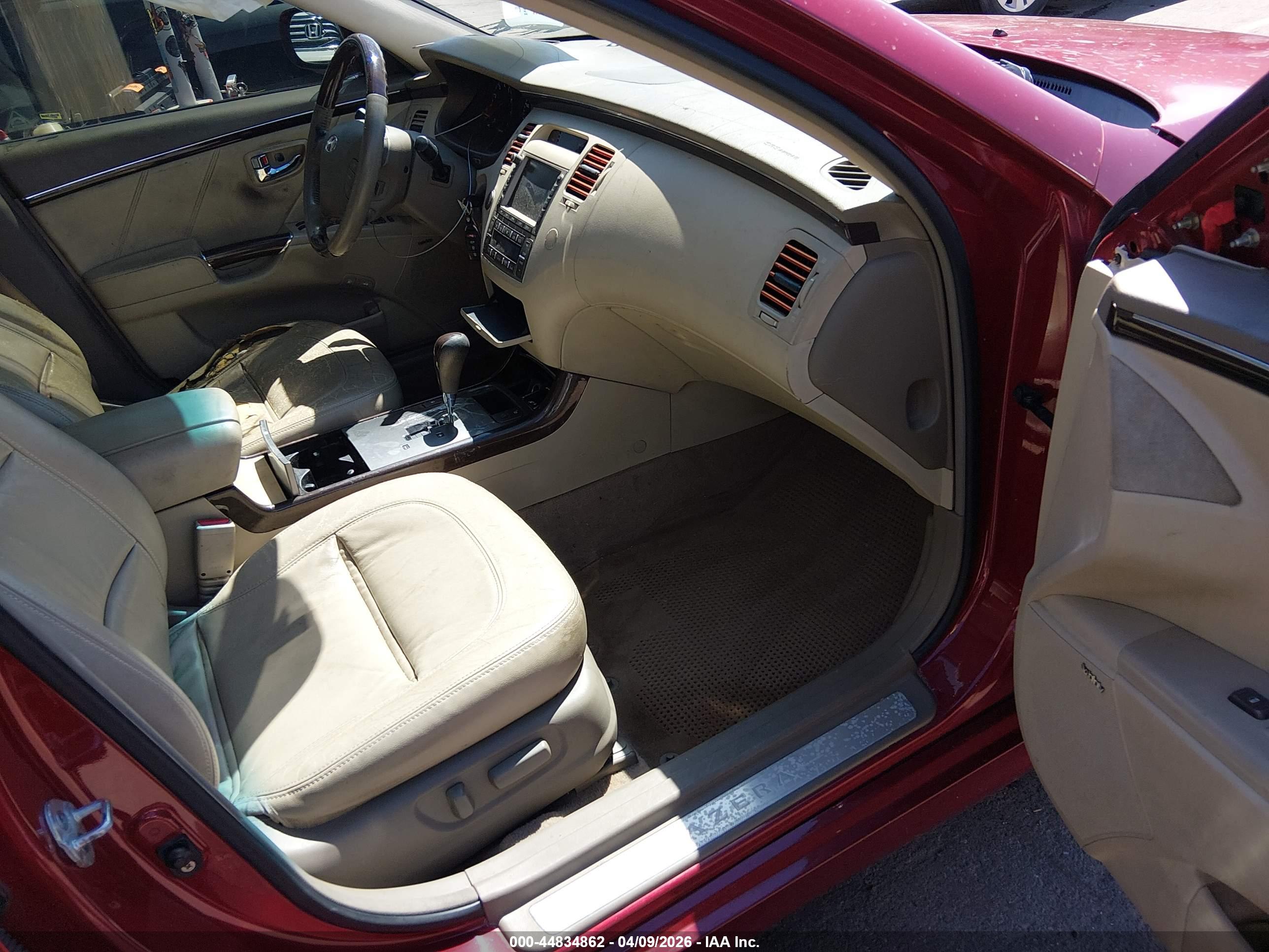 HYUNDAI AZERA image 5