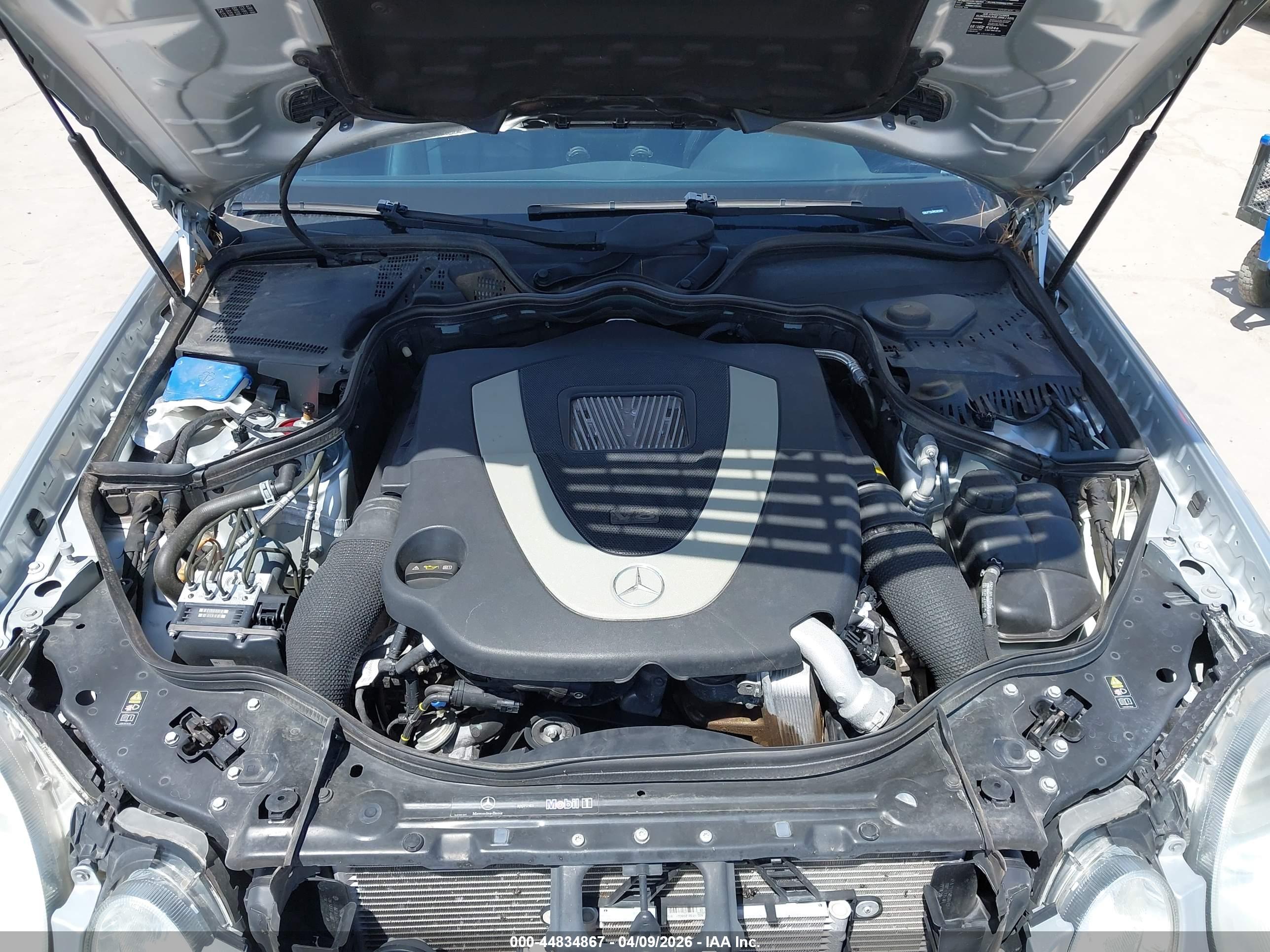 MERCEDES-BENZ E image 10