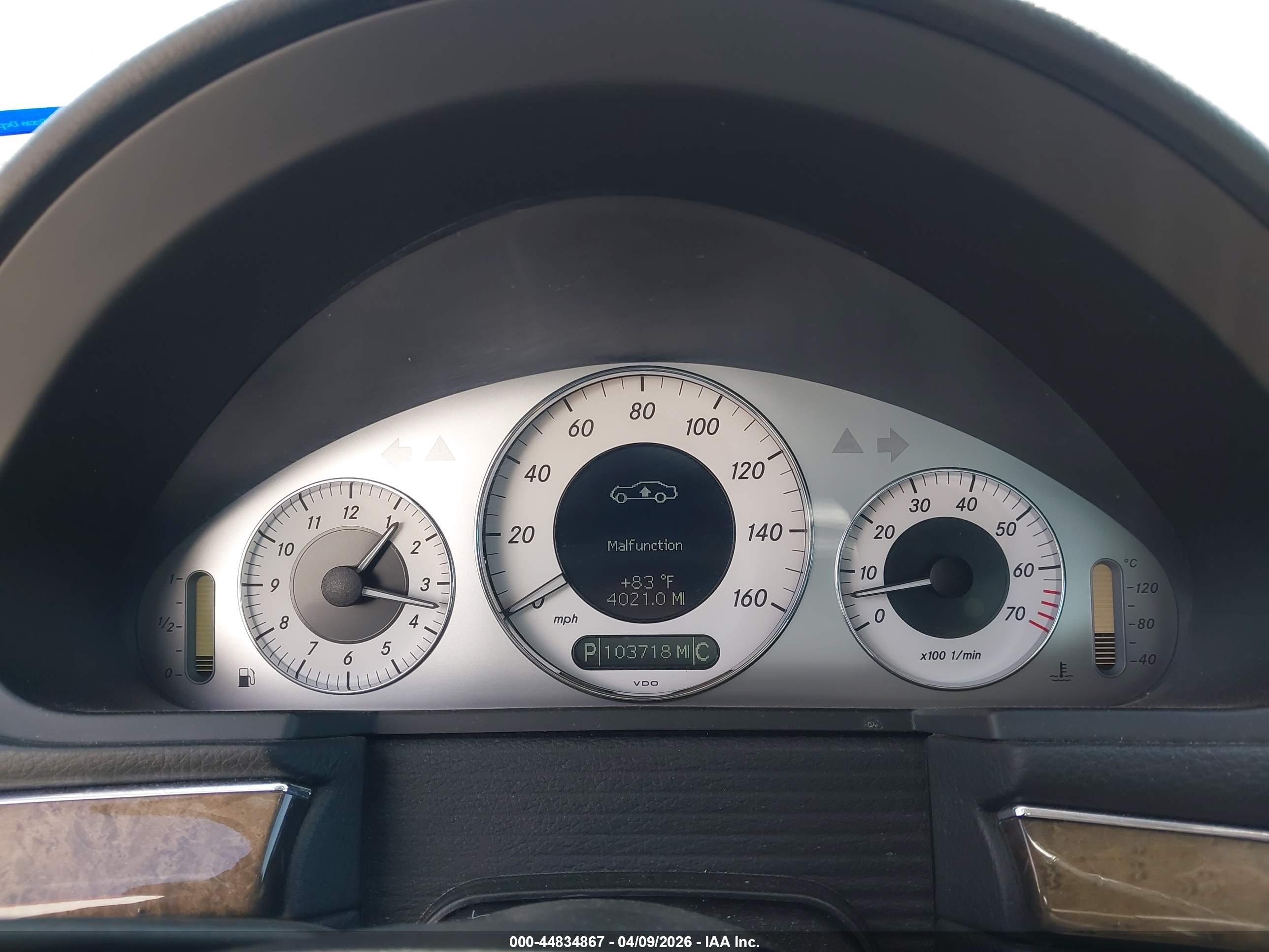 MERCEDES-BENZ E image 7
