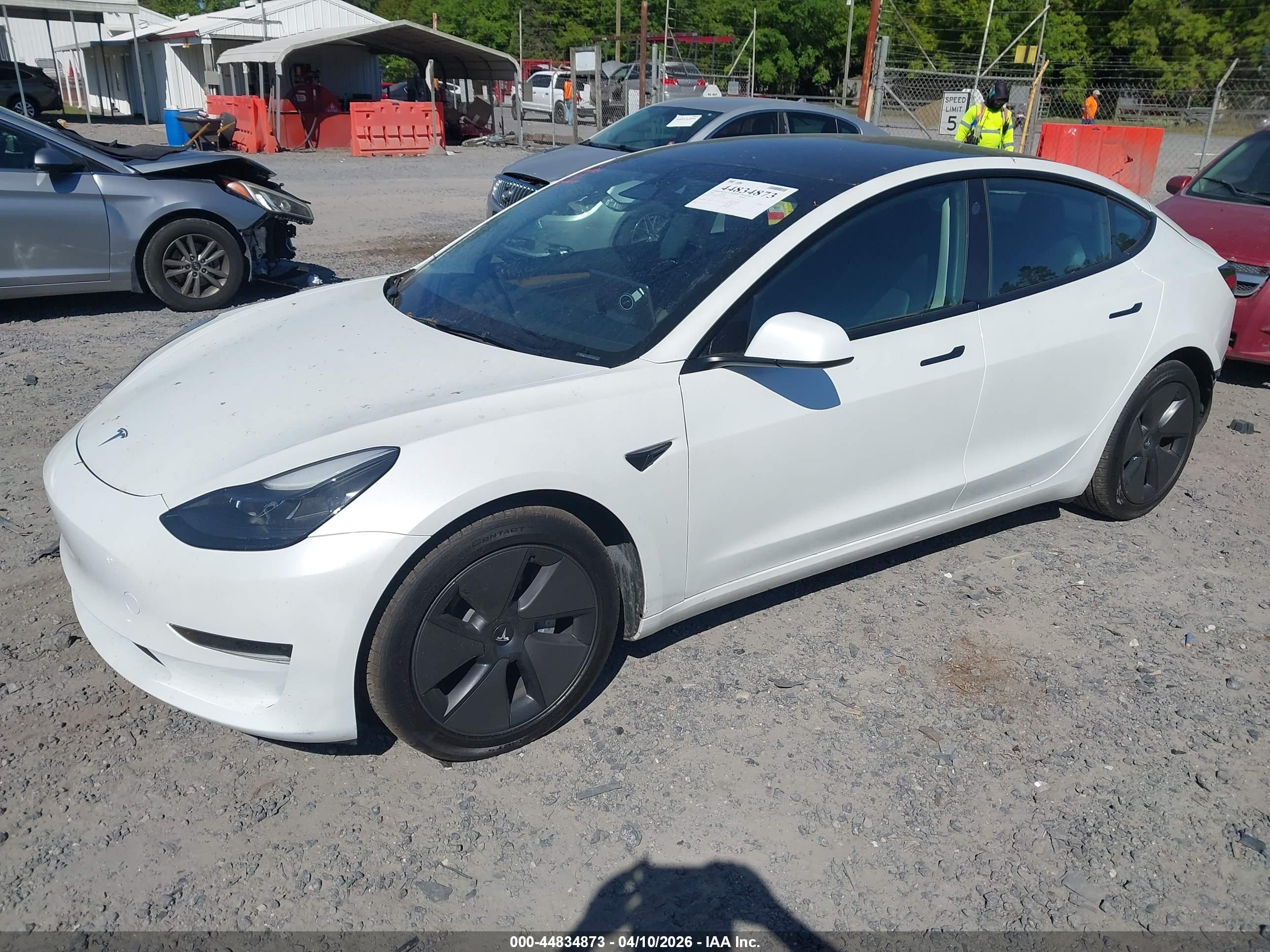 TESLA MODEL image 2