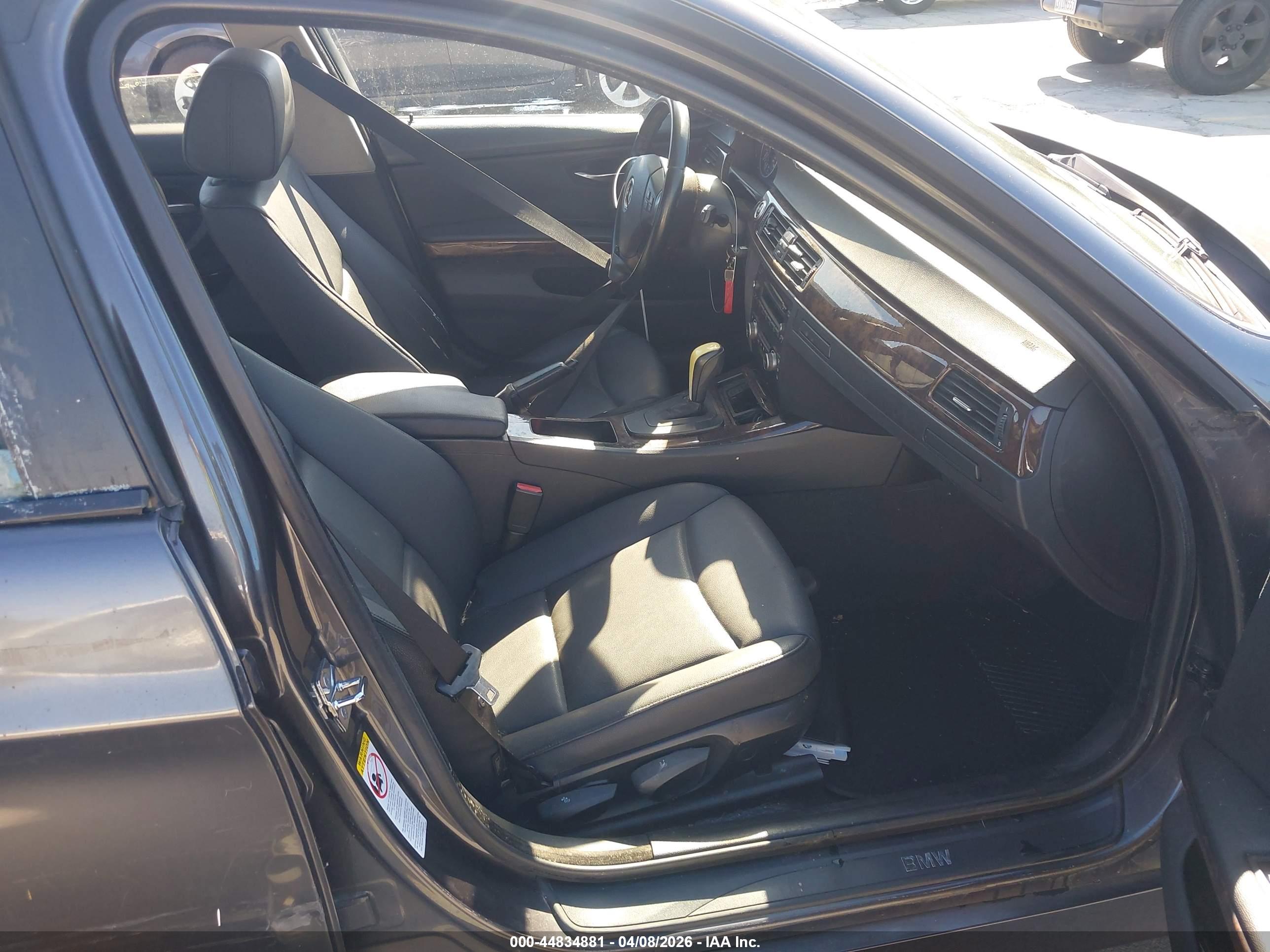 BMW 328I image 5