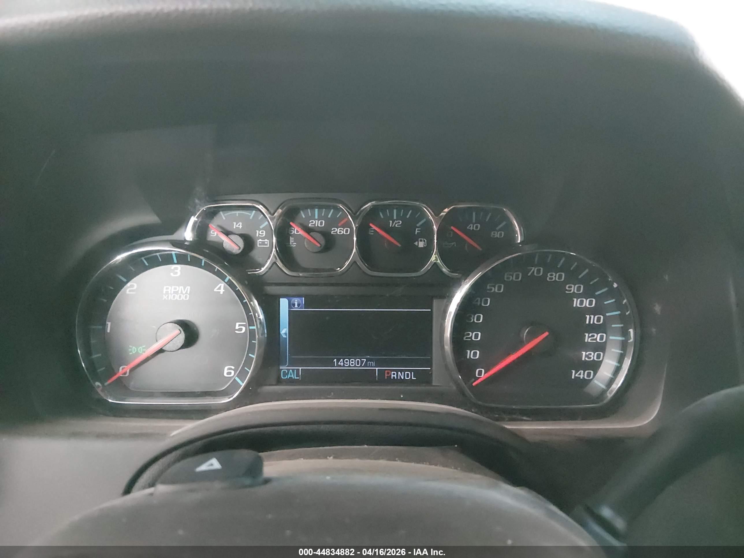 CHEVROLET SUBURBAN image 7