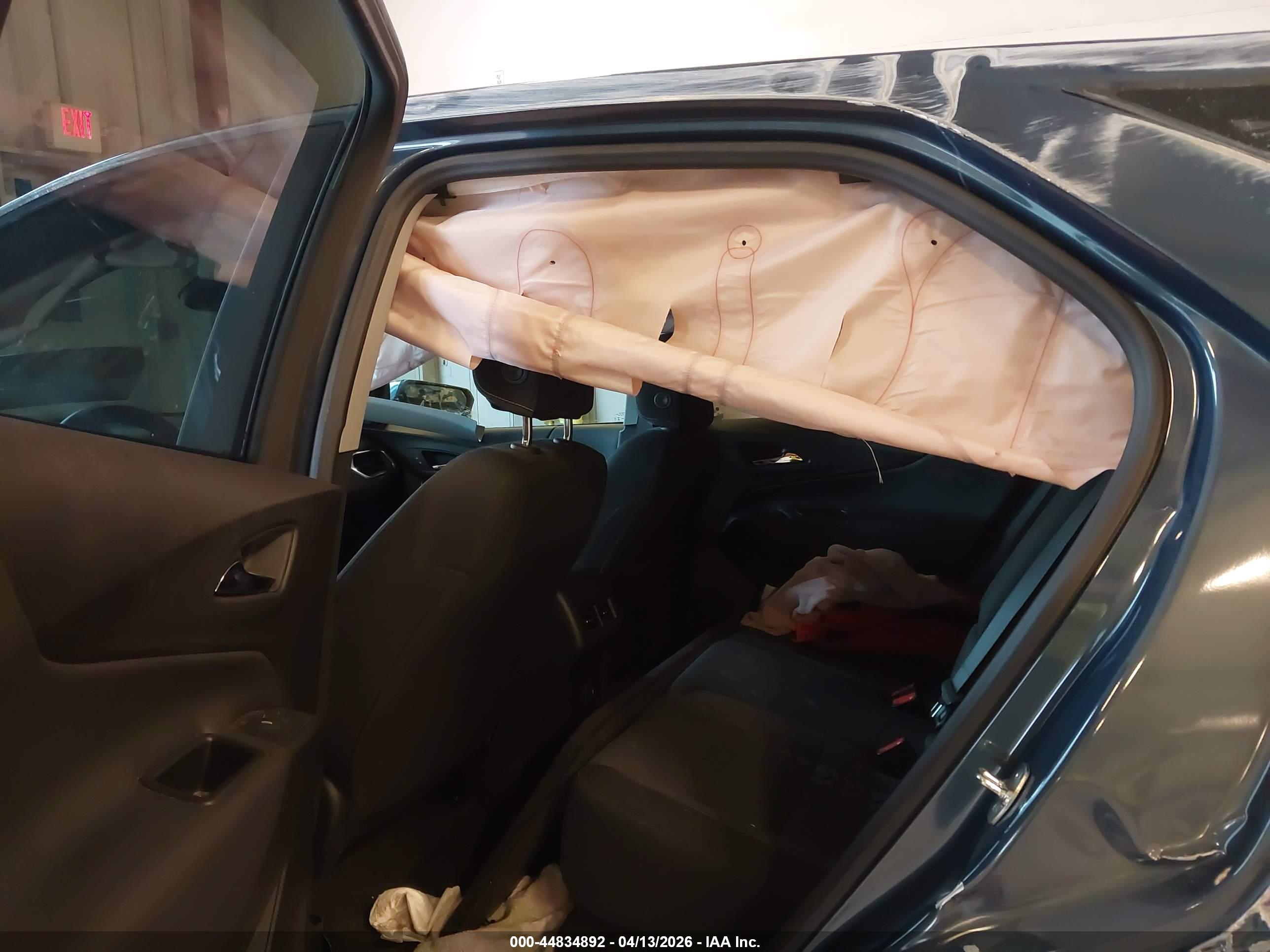 CHEVROLET EQUINOX image 8