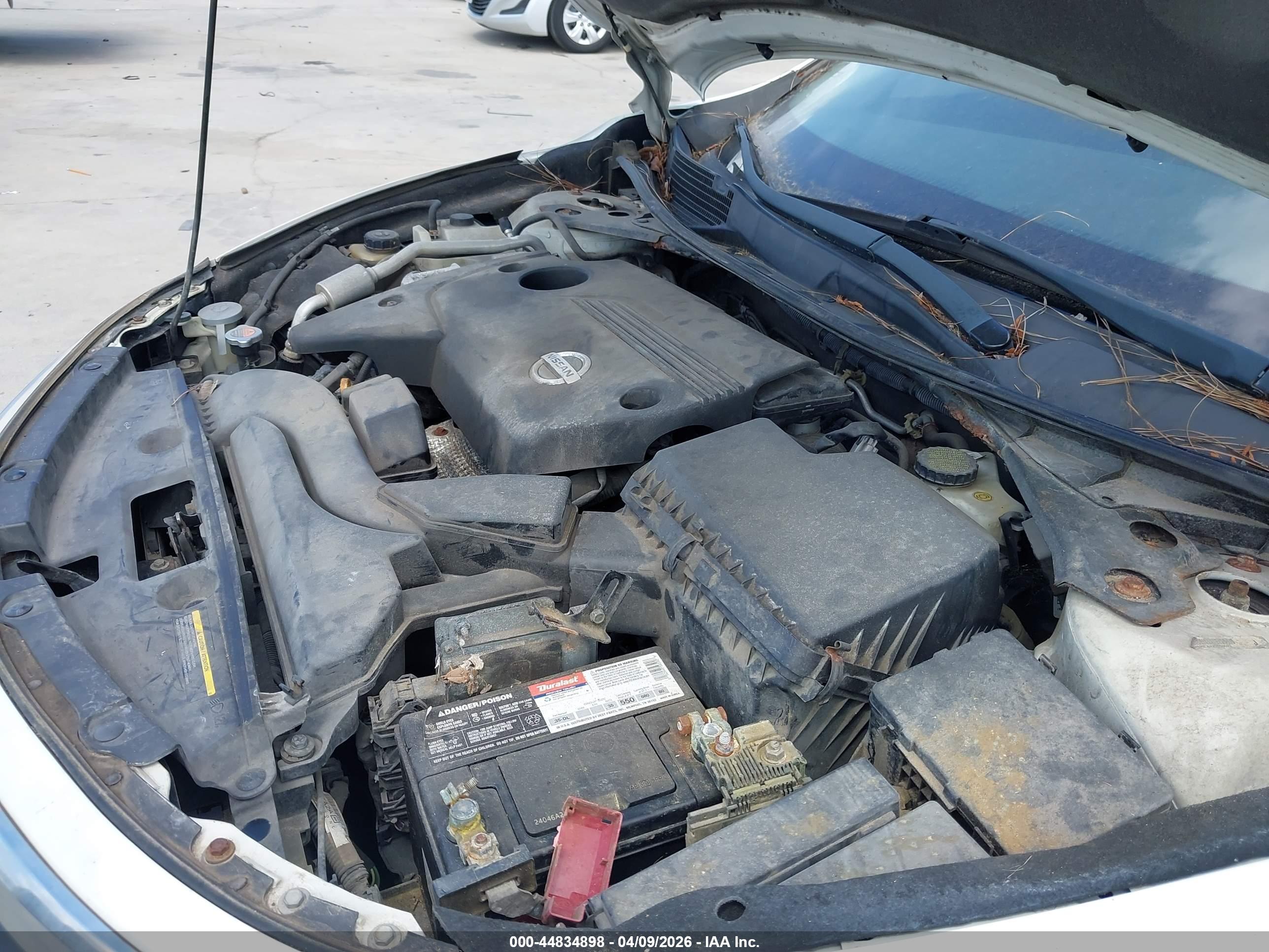 NISSAN ALTIMA image 10