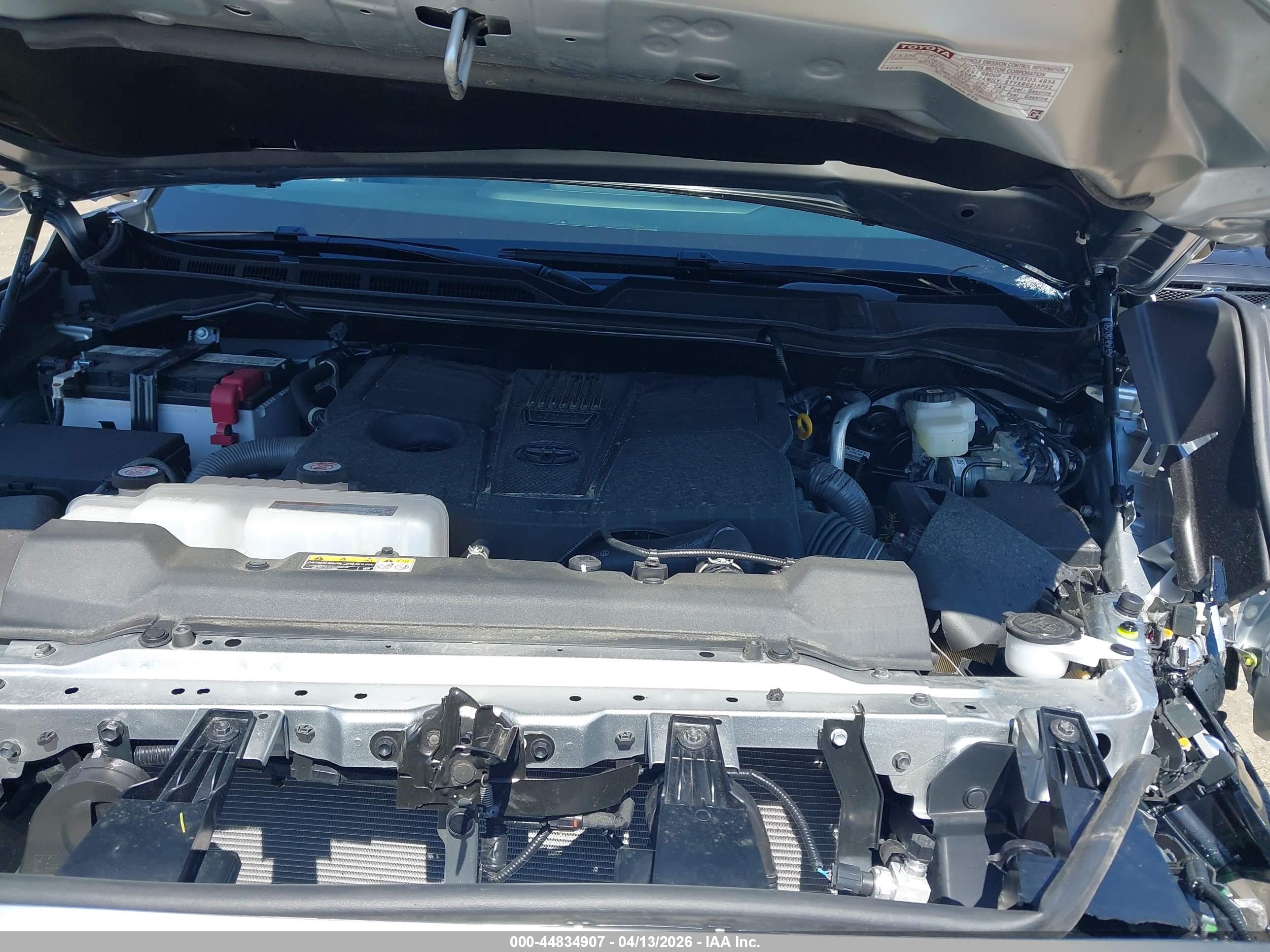 TOYOTA TUNDRA image 10