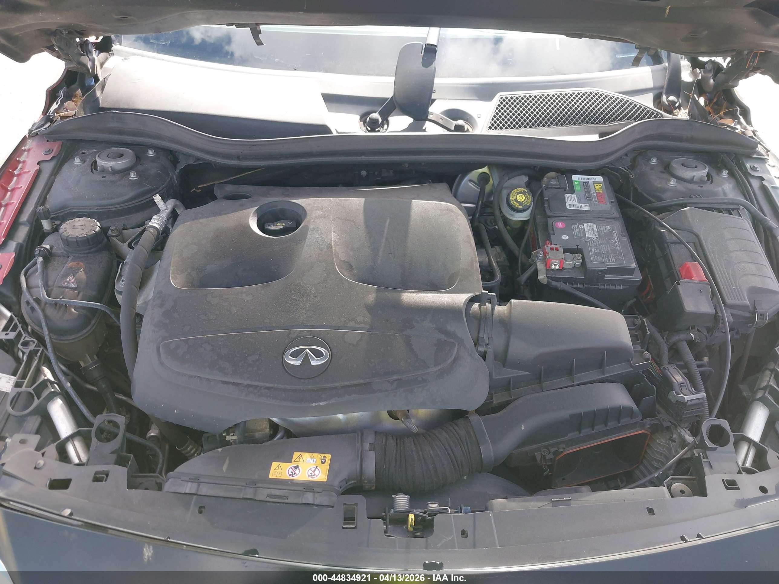 INFINITI QX30 image 10