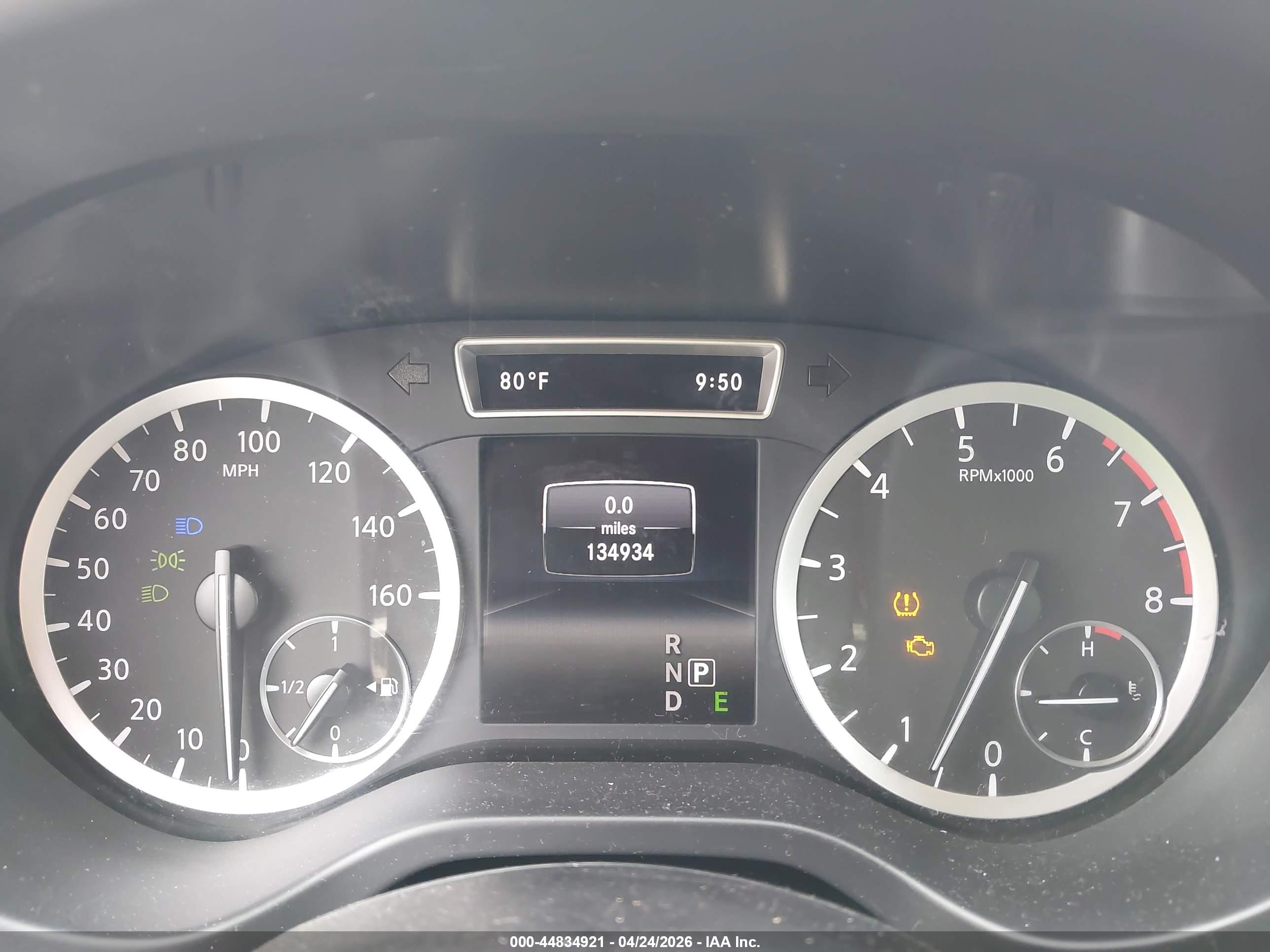 INFINITI QX30 image 7
