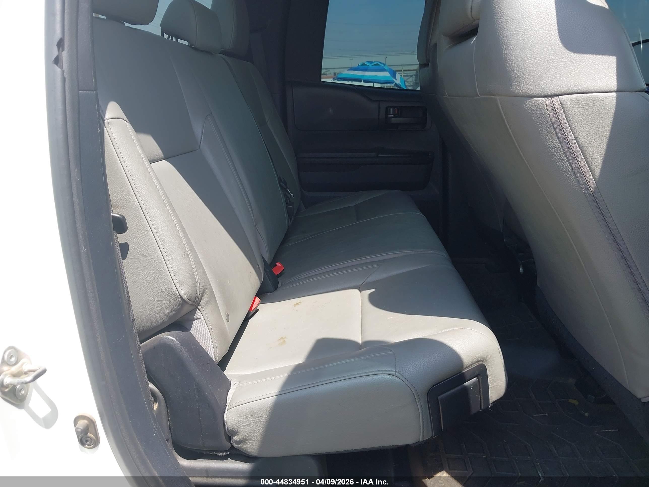 TOYOTA TUNDRA image 8