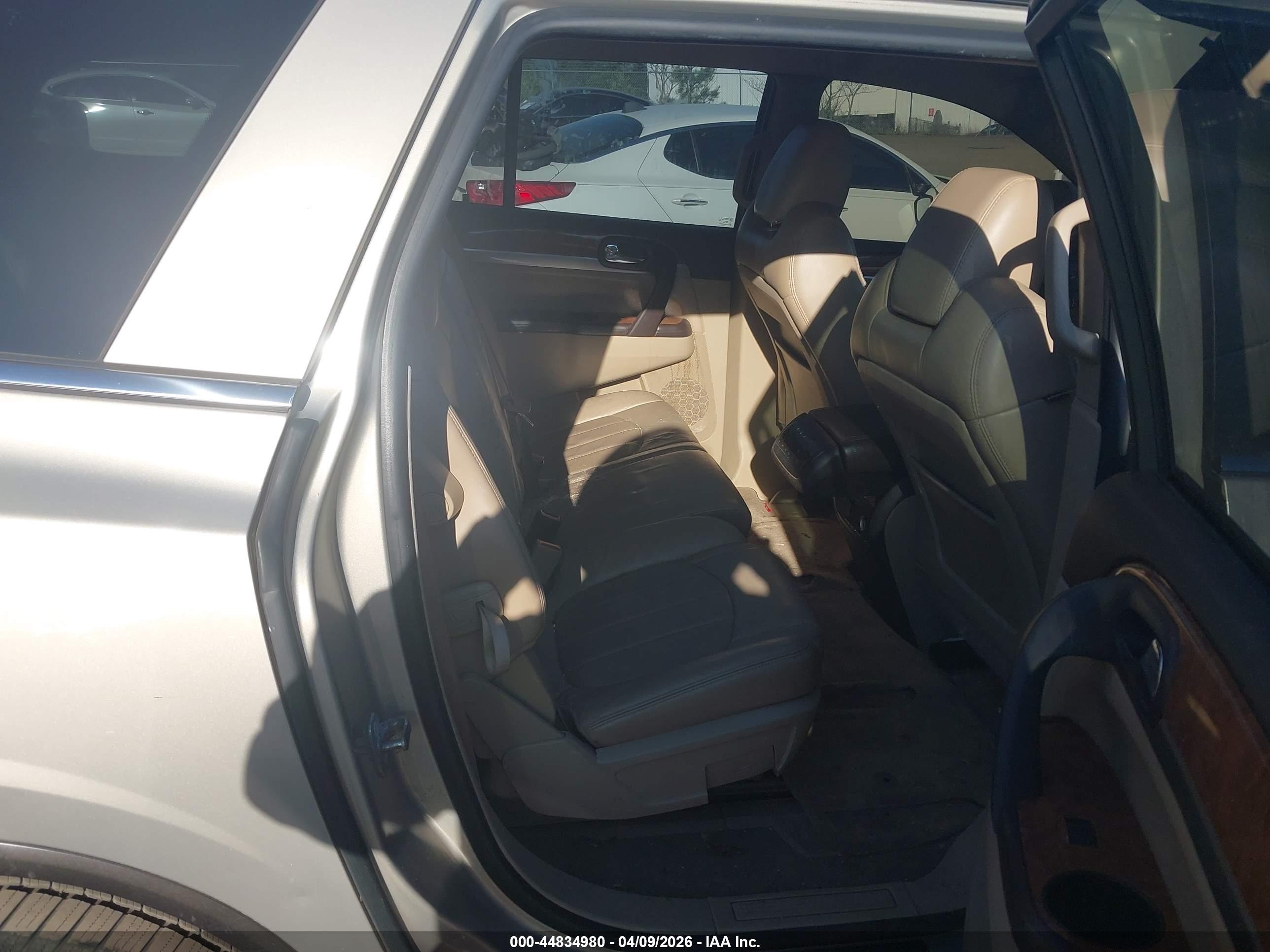 BUICK ENCLAVE image 8