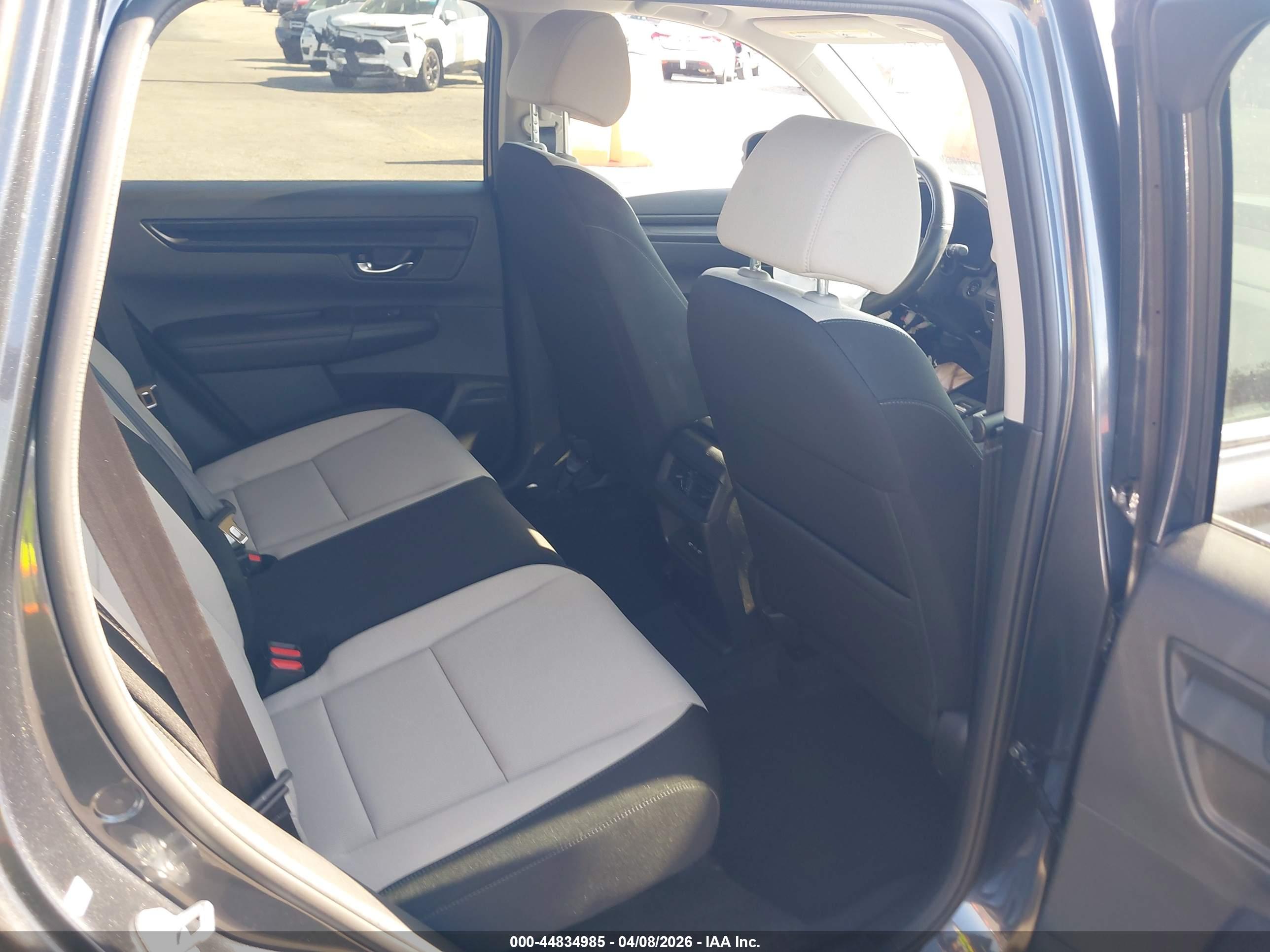 HONDA CR-V image 8