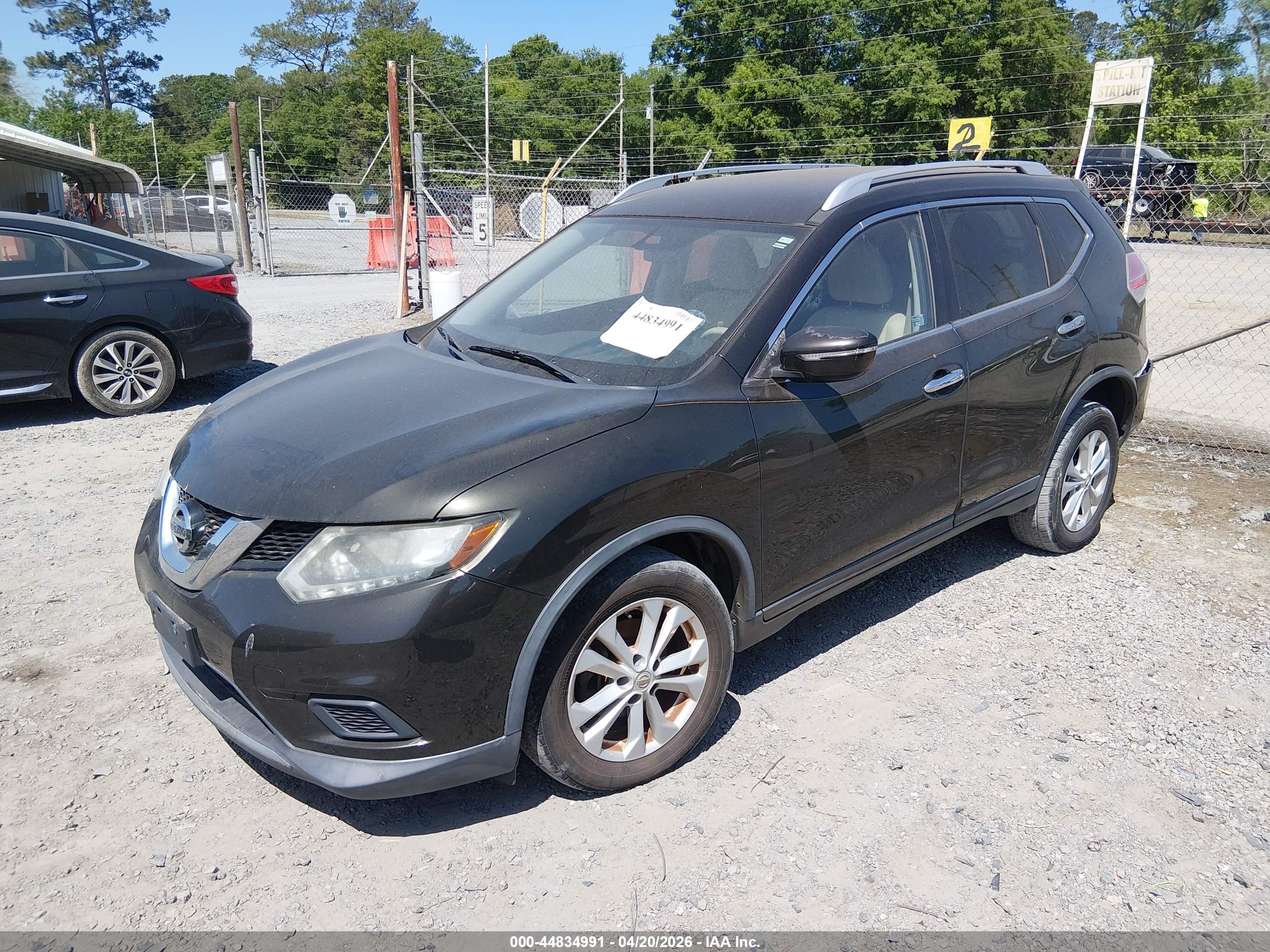 NISSAN ROGUE image 2