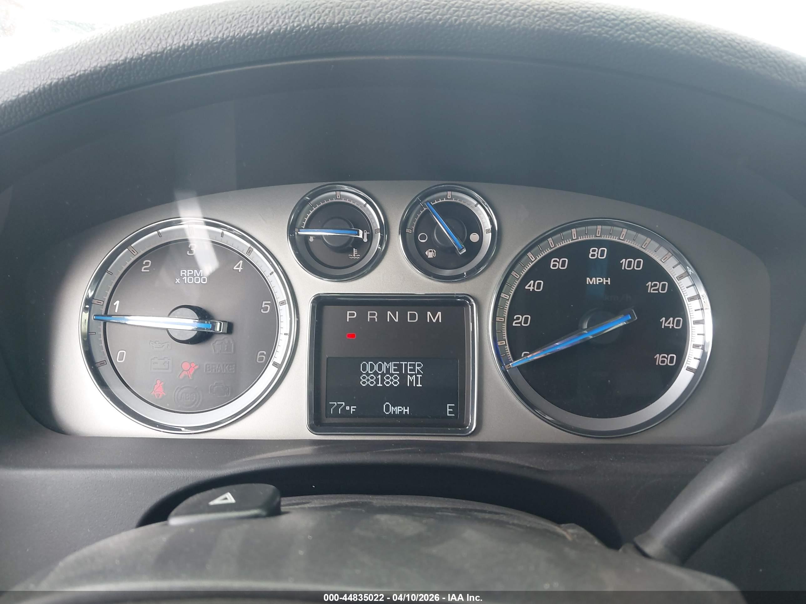 CADILLAC ESCALADE image 7