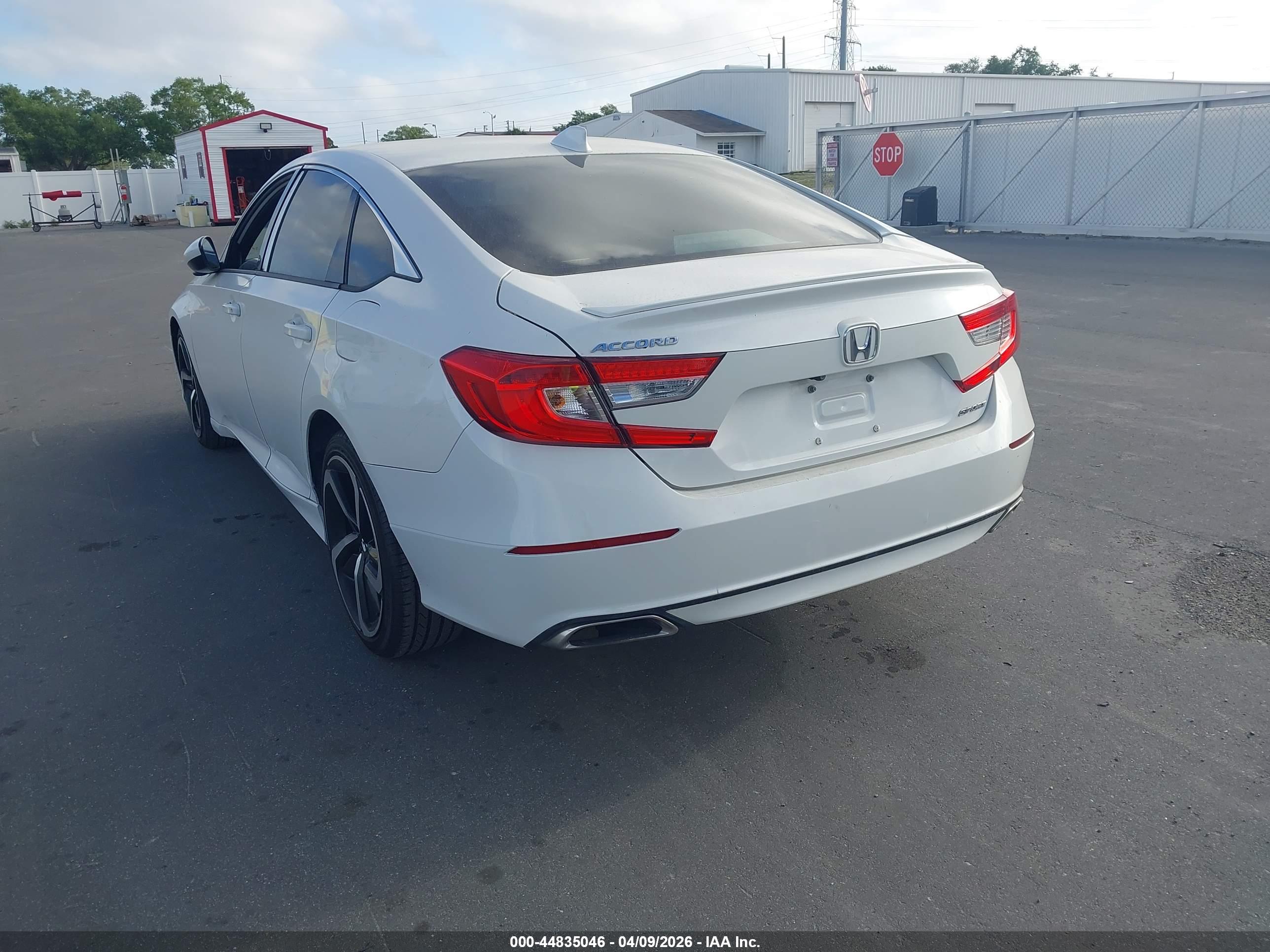 HONDA ACCORD image 3