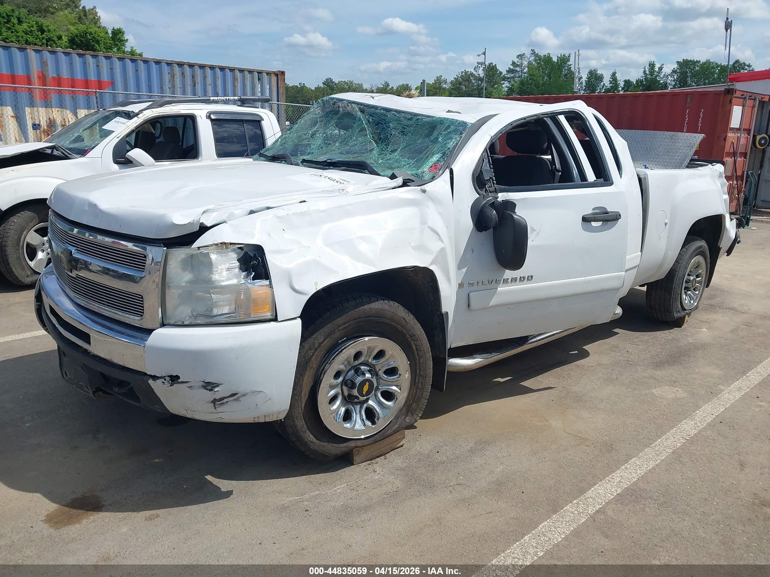 CHEVROLET SILVERADO image 2