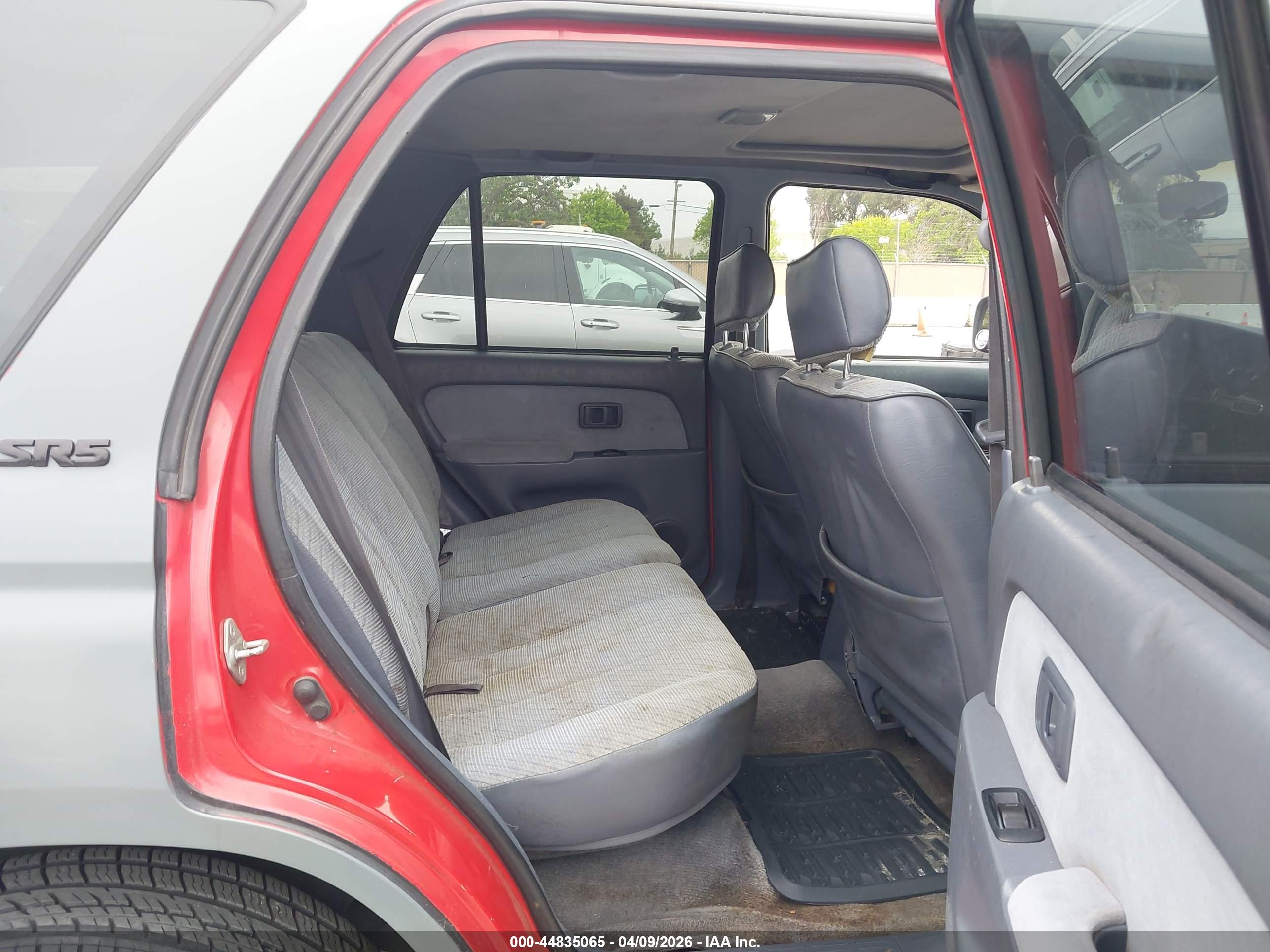TOYOTA 4RUNNER image 8