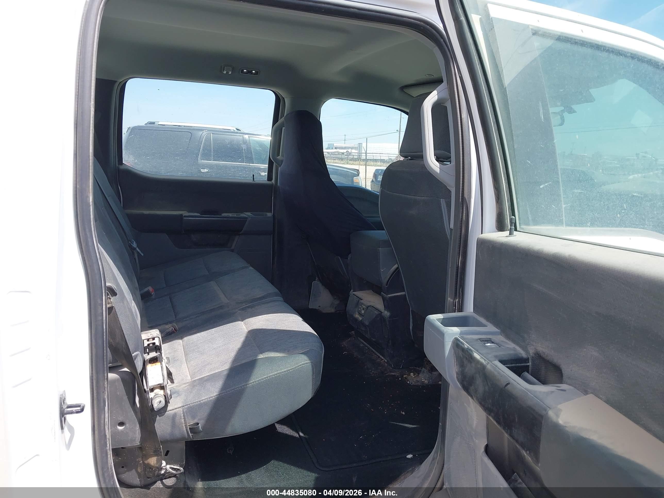 FORD F-150 image 8