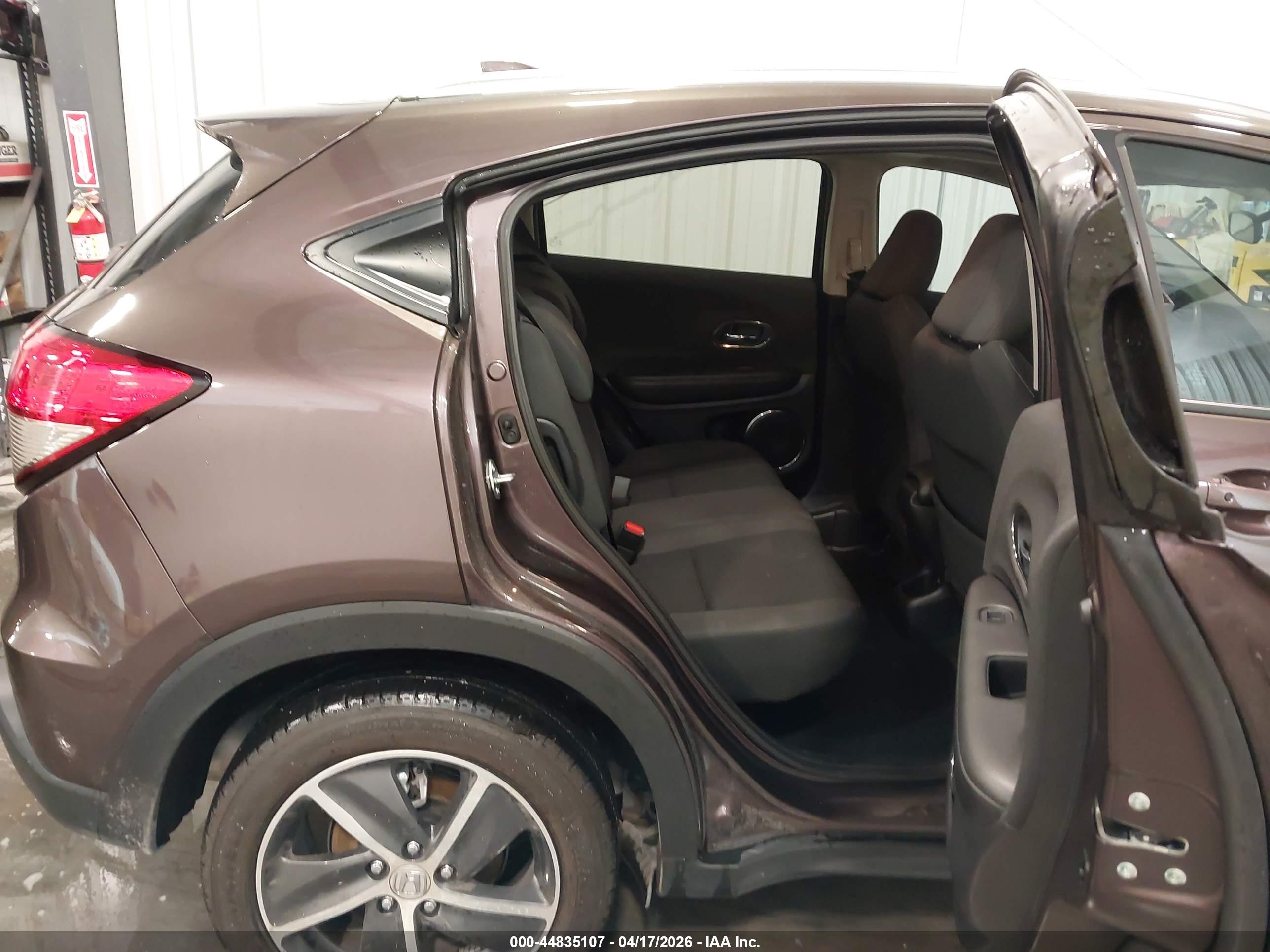 HONDA HR-V image 8